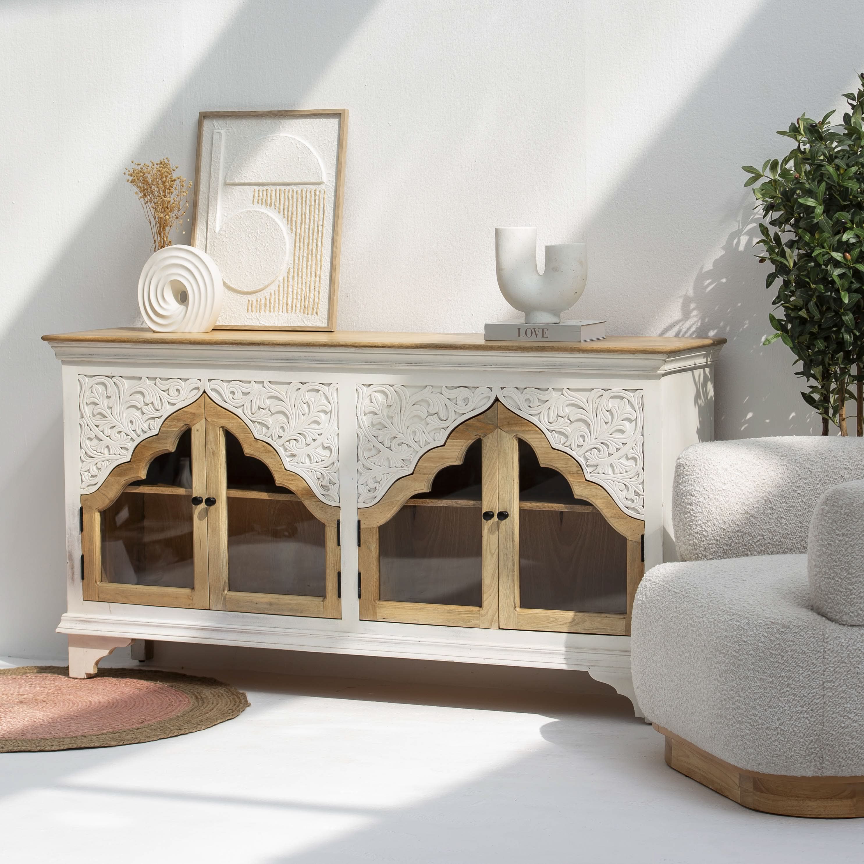HAVELI WOODEN GLASS CARVING SIDEBOARD - Art and craft furniture
