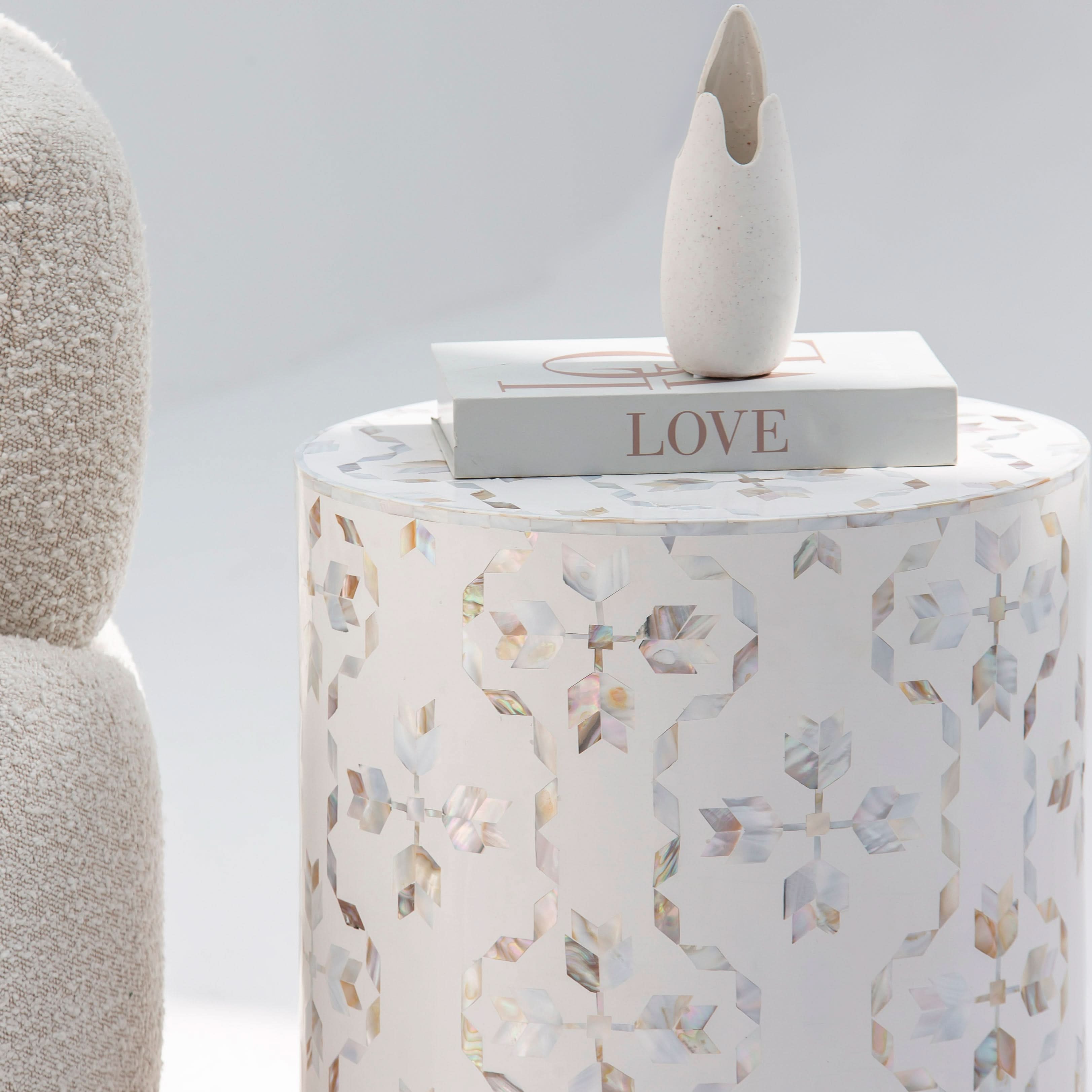 GEOMETRIC-WHITE MOTHER OF PEARL ROUND STOOL - Art and craft furniture