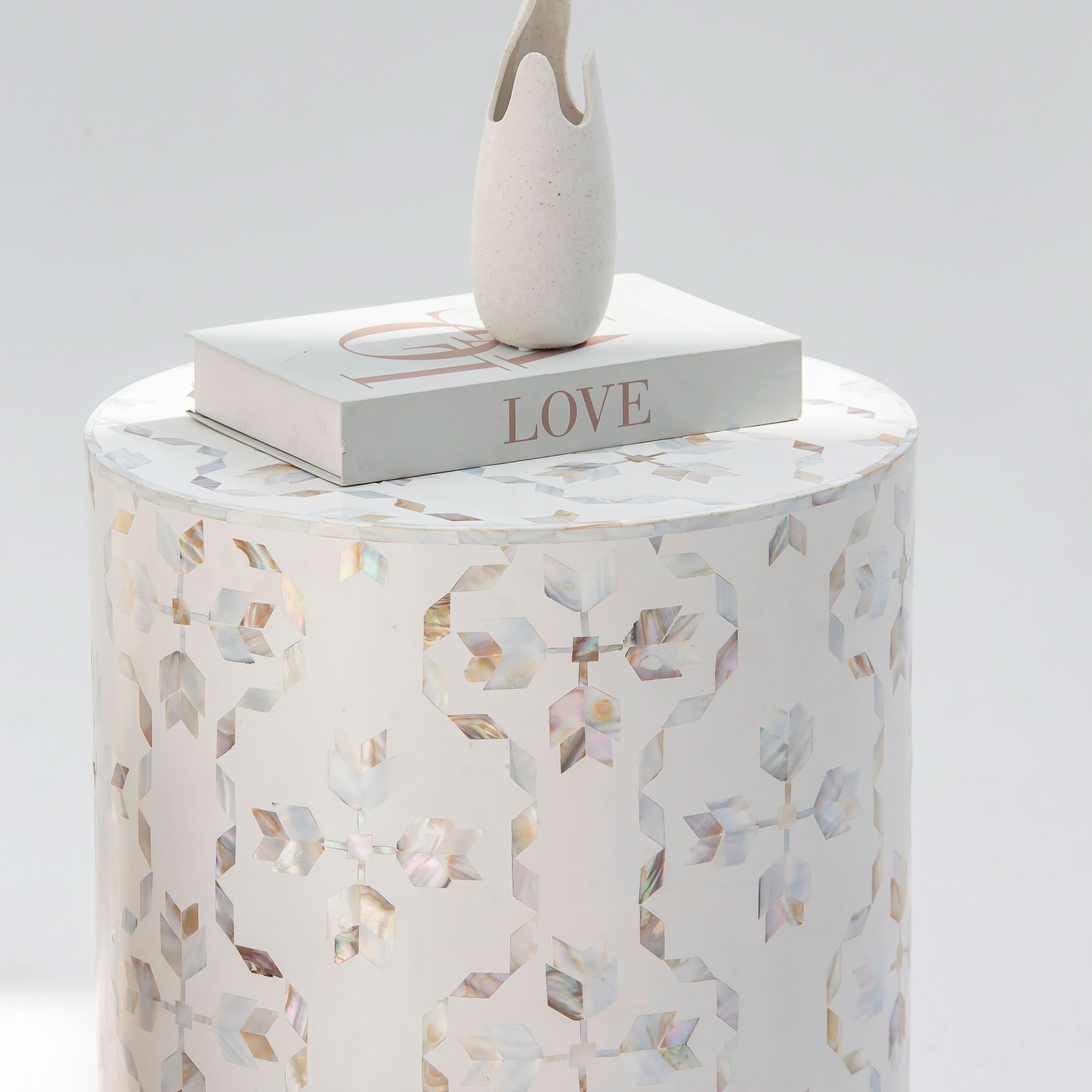 GEOMETRIC-WHITE MOTHER OF PEARL ROUND STOOL - Art and craft furniture