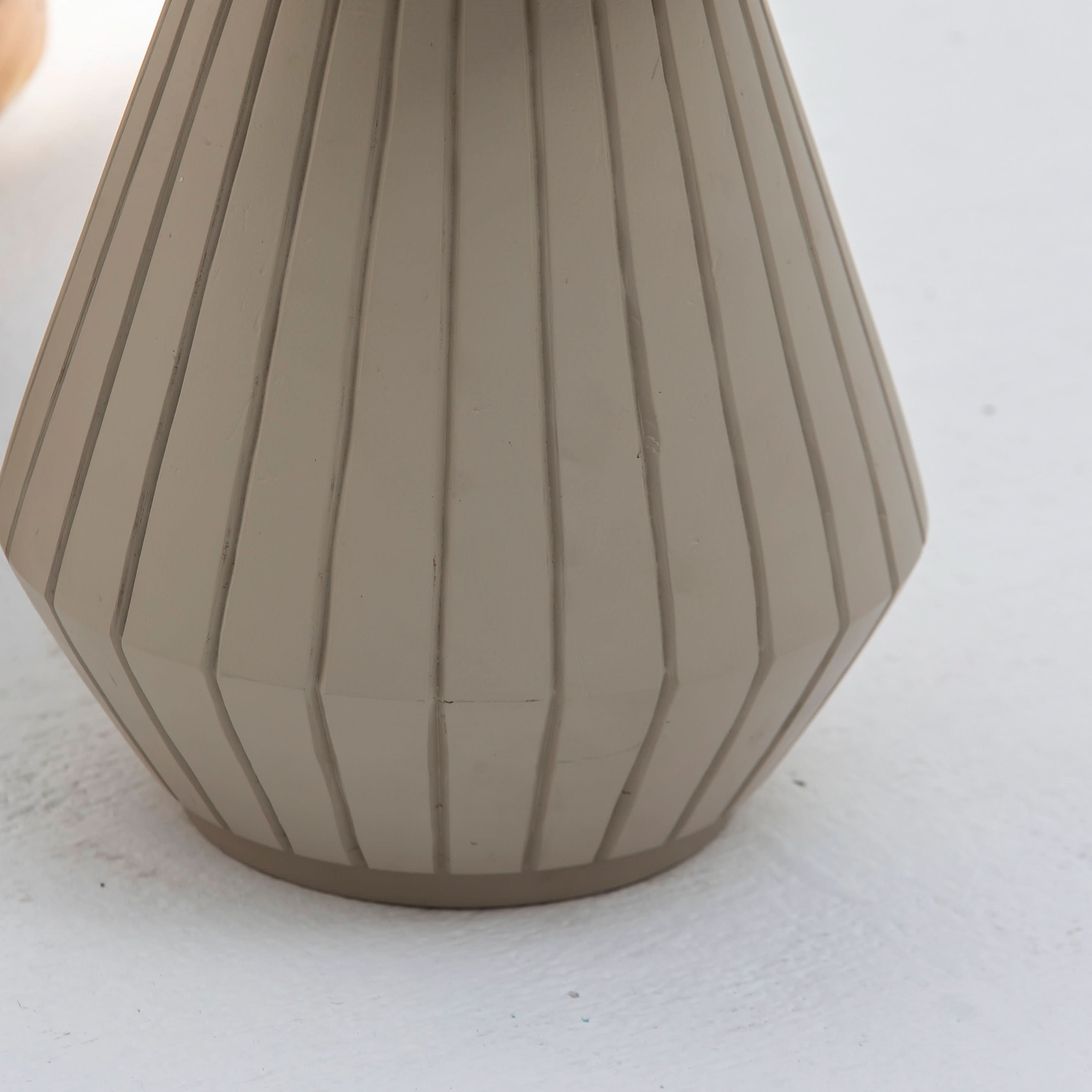 VOLARA WOOODEN SIDE TABLE - Art and craft furniture