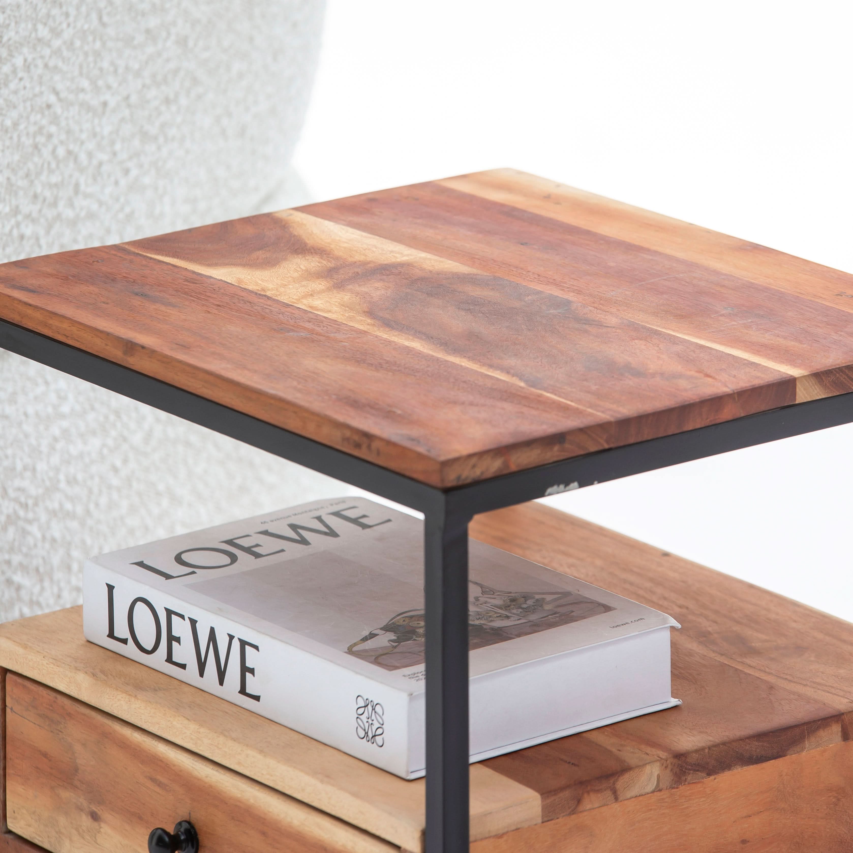 VILLENEUVE IRON ONE DRAWER NIGHTSTAND TABLE - Art and craft furniture