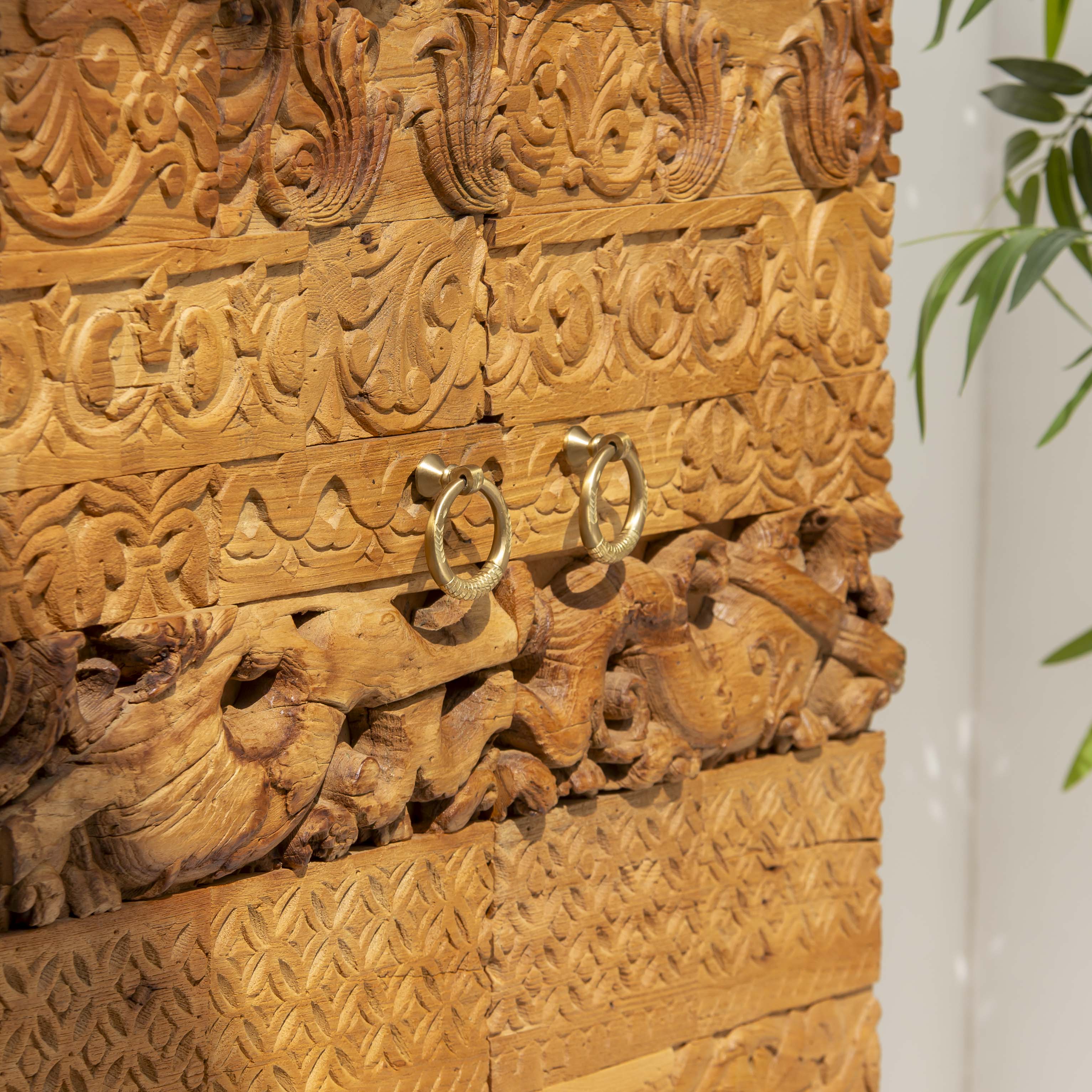RAJWADA WOODEN CABINET - Art and craft furniture
