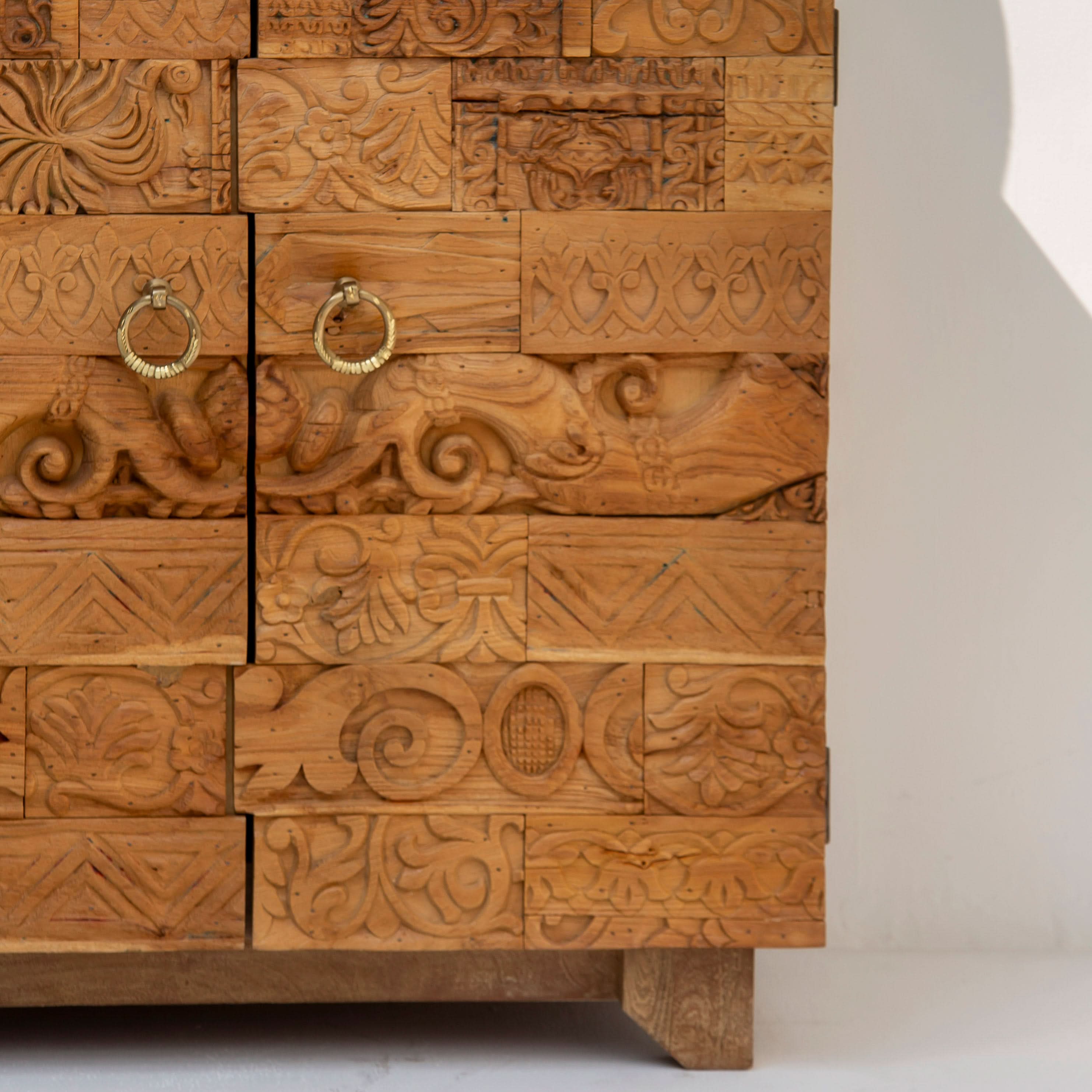 RAJWADA WOODEN TWO DOOR SIDEBOARD - Art and craft furniture