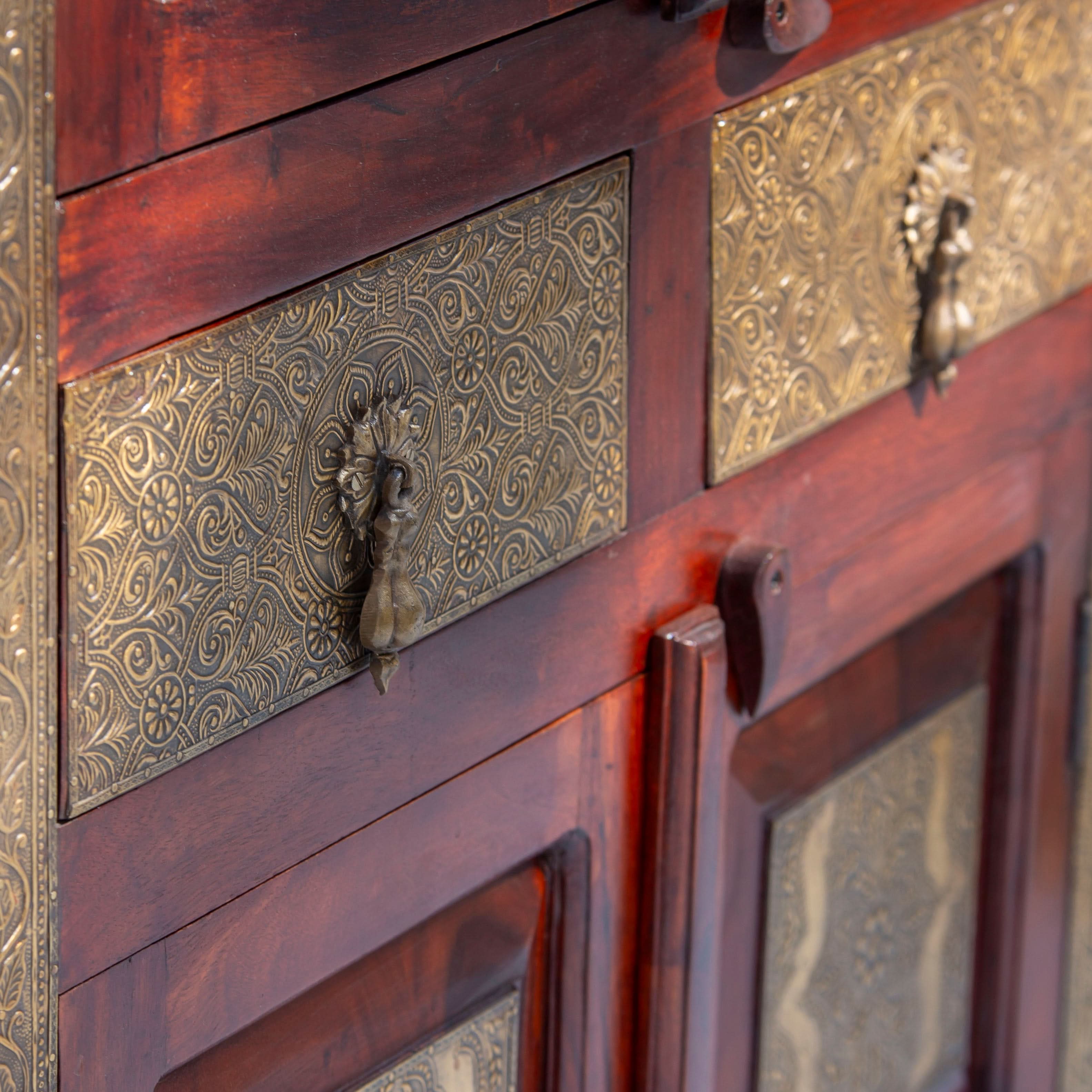 RICHMOND 4 DOORS 2 DRAWERS BRASS CABINET - Art and craft furniture