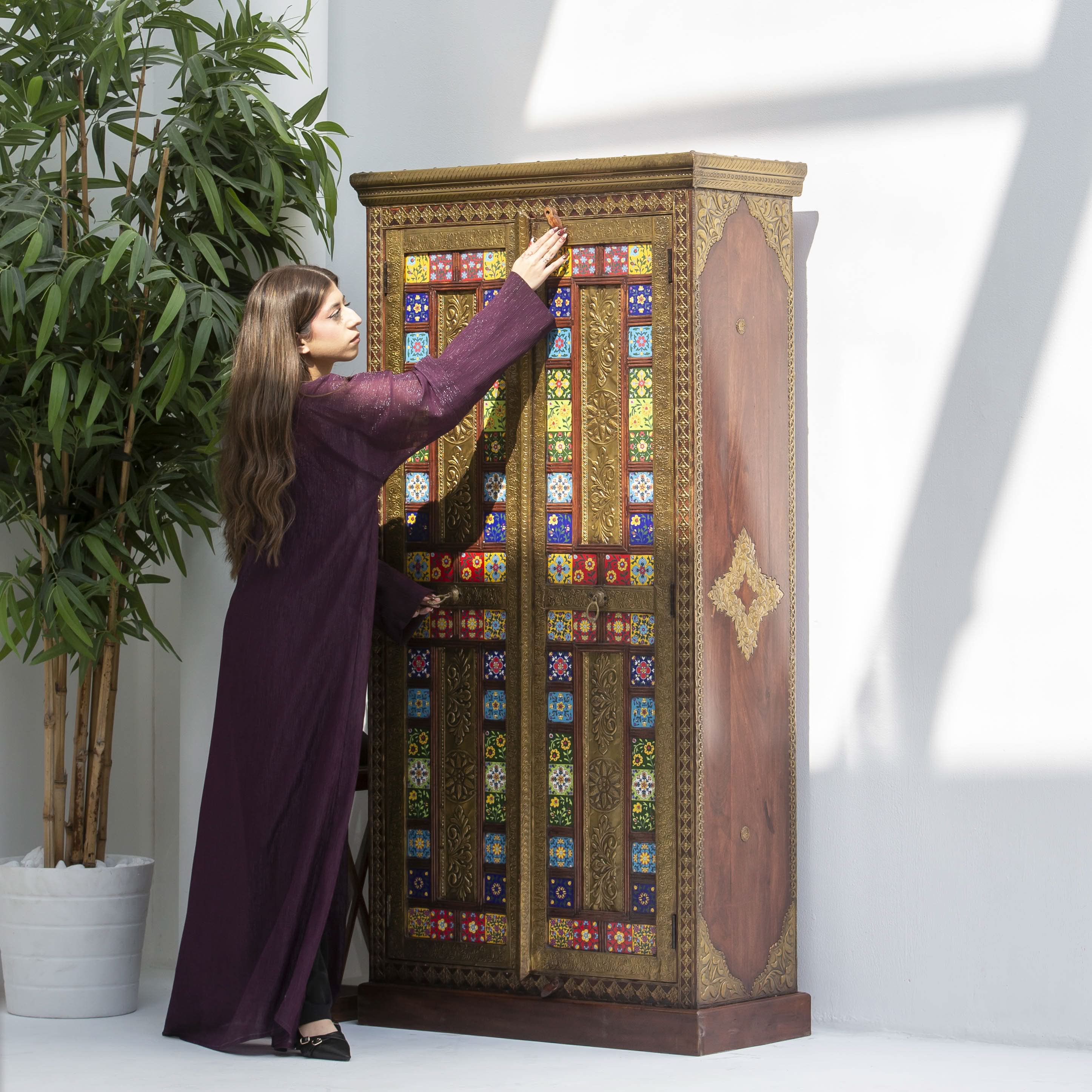 SHESTILE TILE FTD CABINET - Art and craft furniture