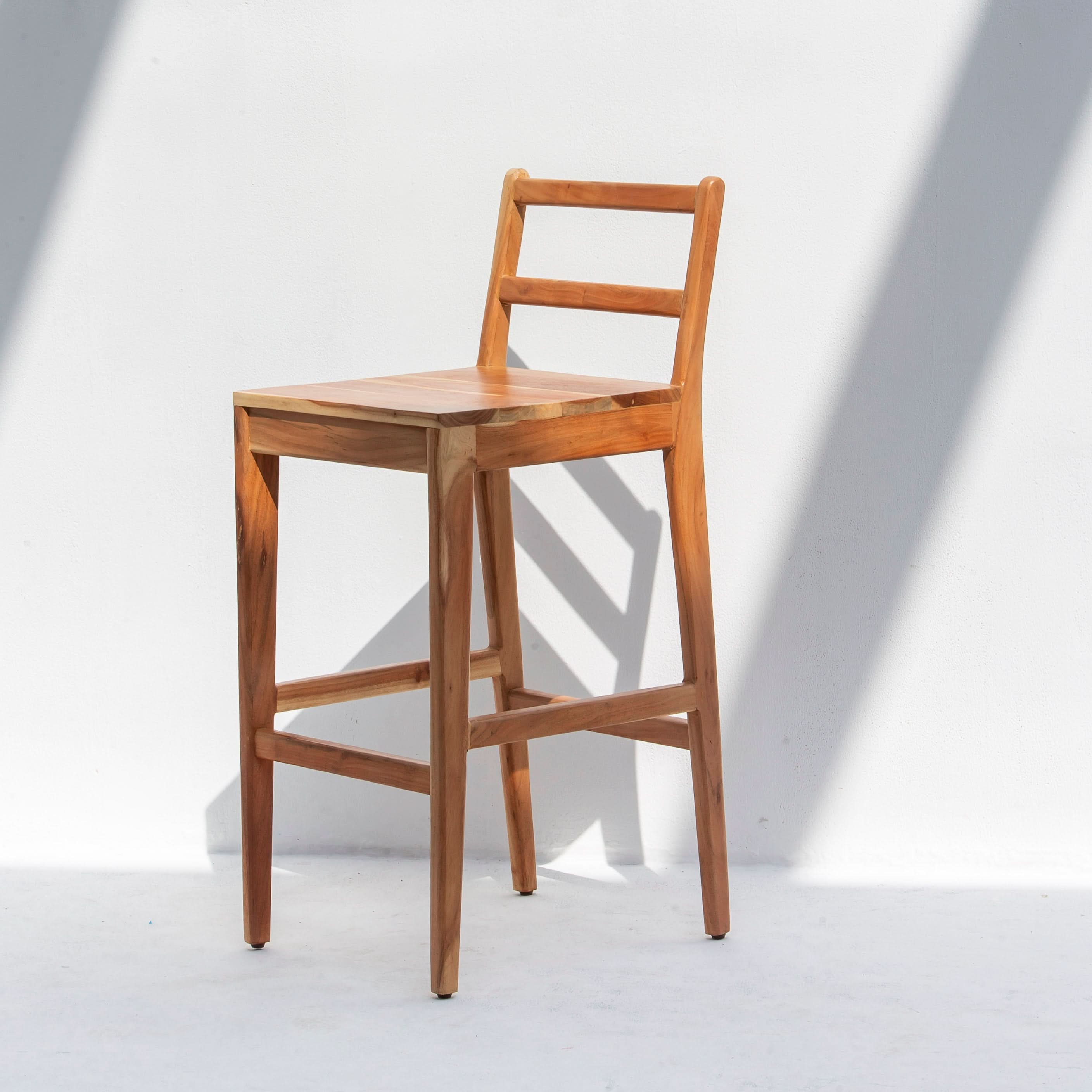 MINIMALIST ACACIA WOOD BAR STOOL - Art and craft furniture