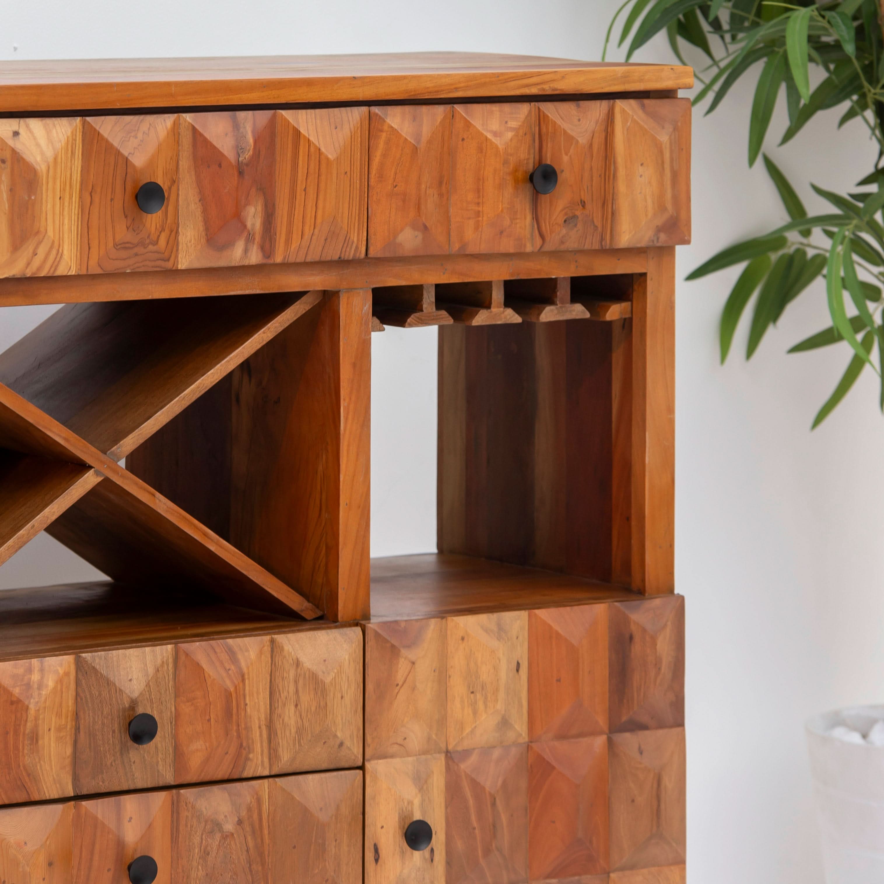 DIAMOND DESIGN BAR - Art and craft furniture