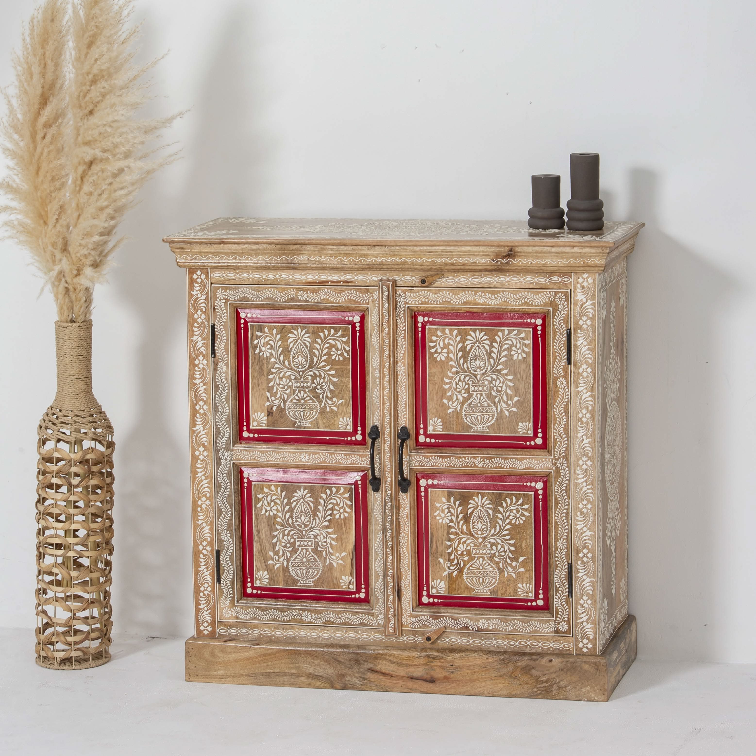 ELMORA PAINTING WOODEN SIDEBOARD - Art and craft furniture