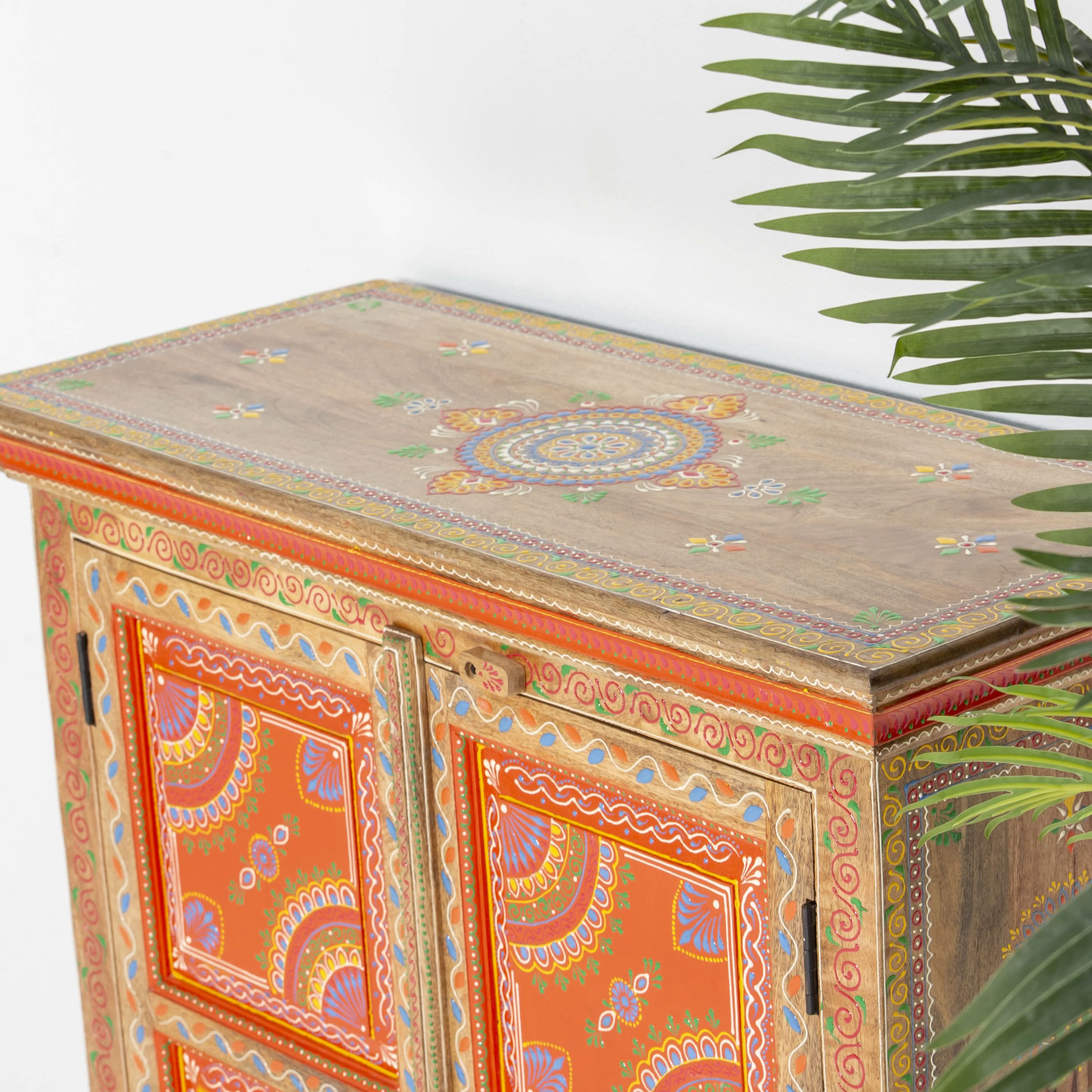 ELMORA PAINTING WOODEN CABINET - Art and craft furniture