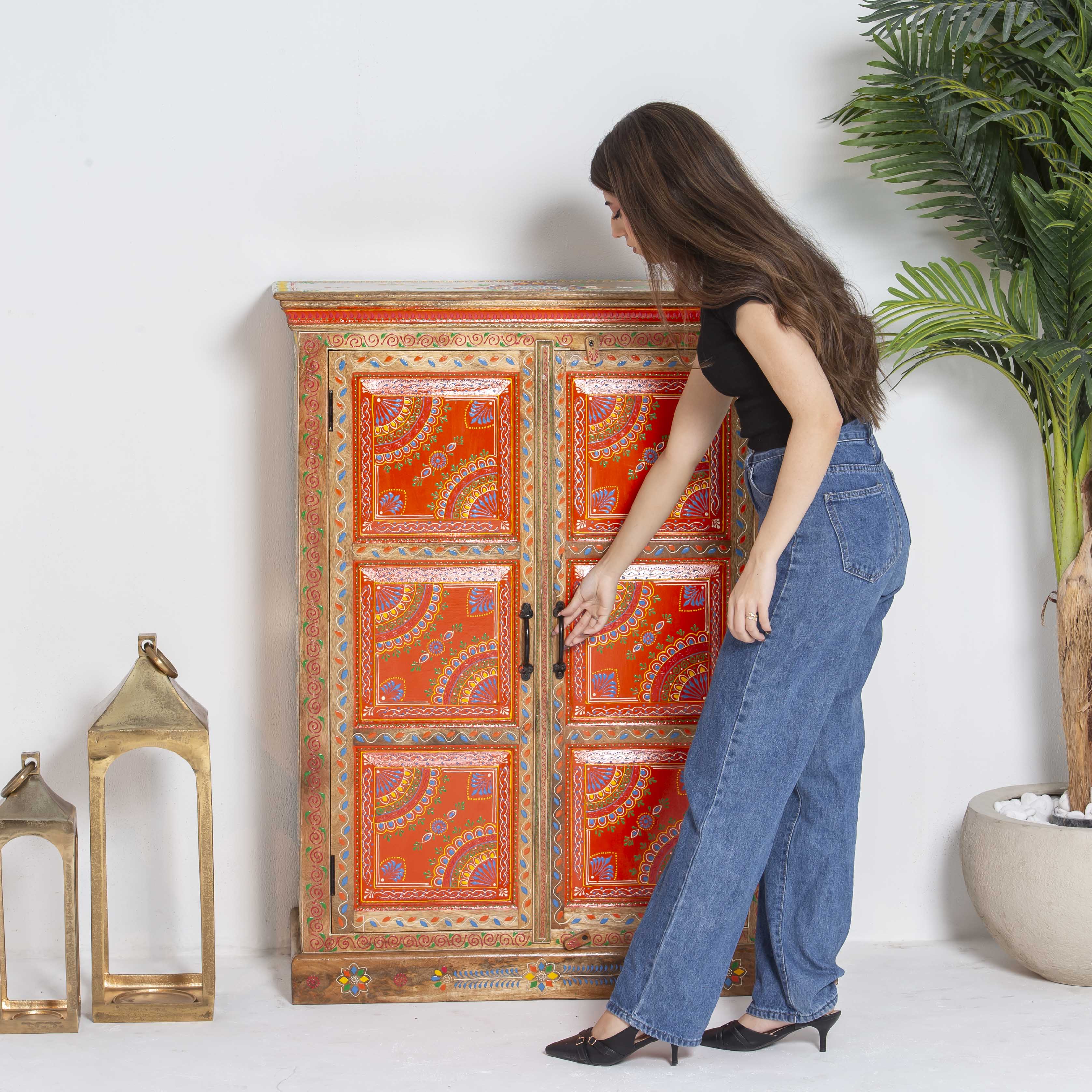 ELMORA PAINTING WOODEN CABINET - Art and craft furniture