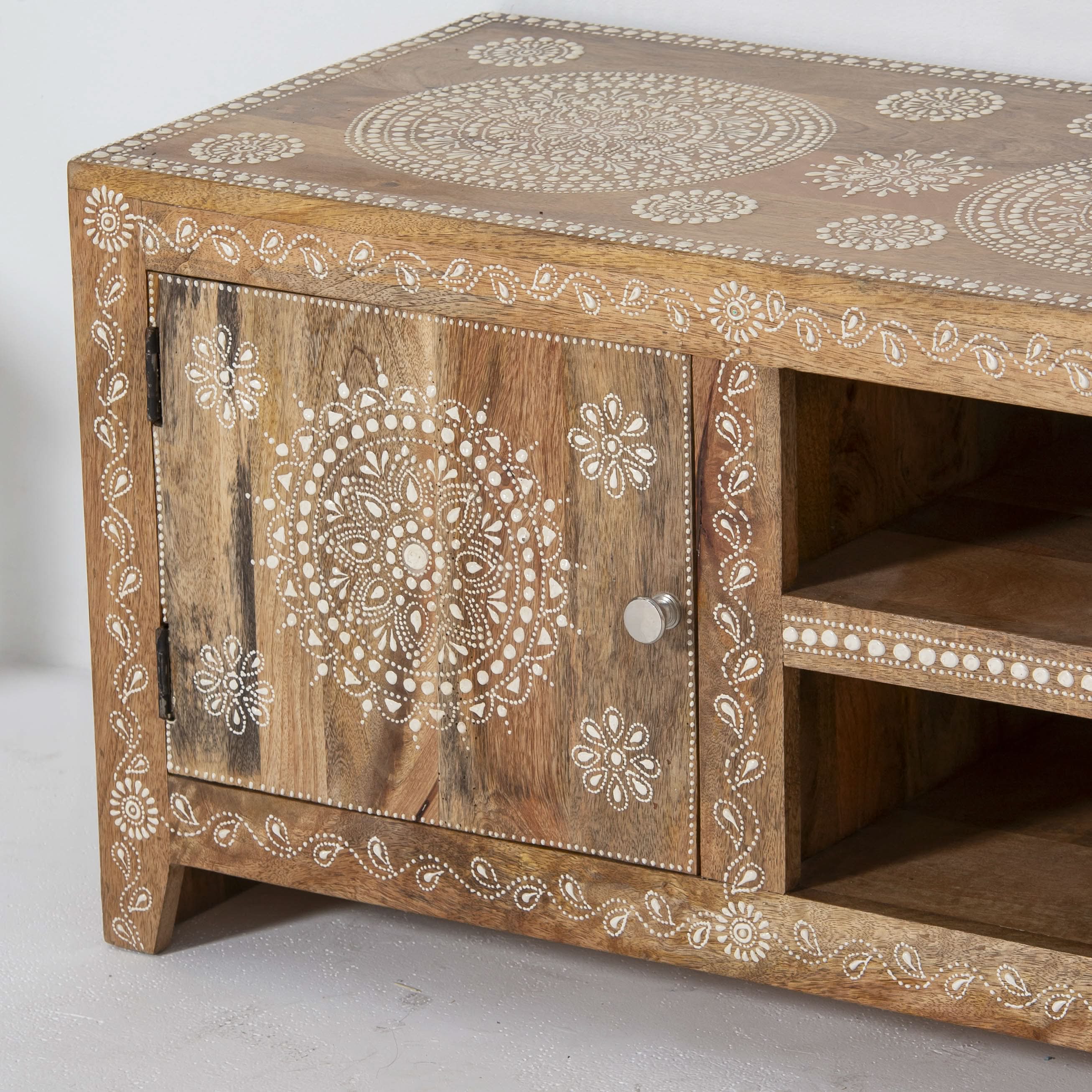 ELMORA PAINTING WOODEN TV STAND - Art and craft furniture