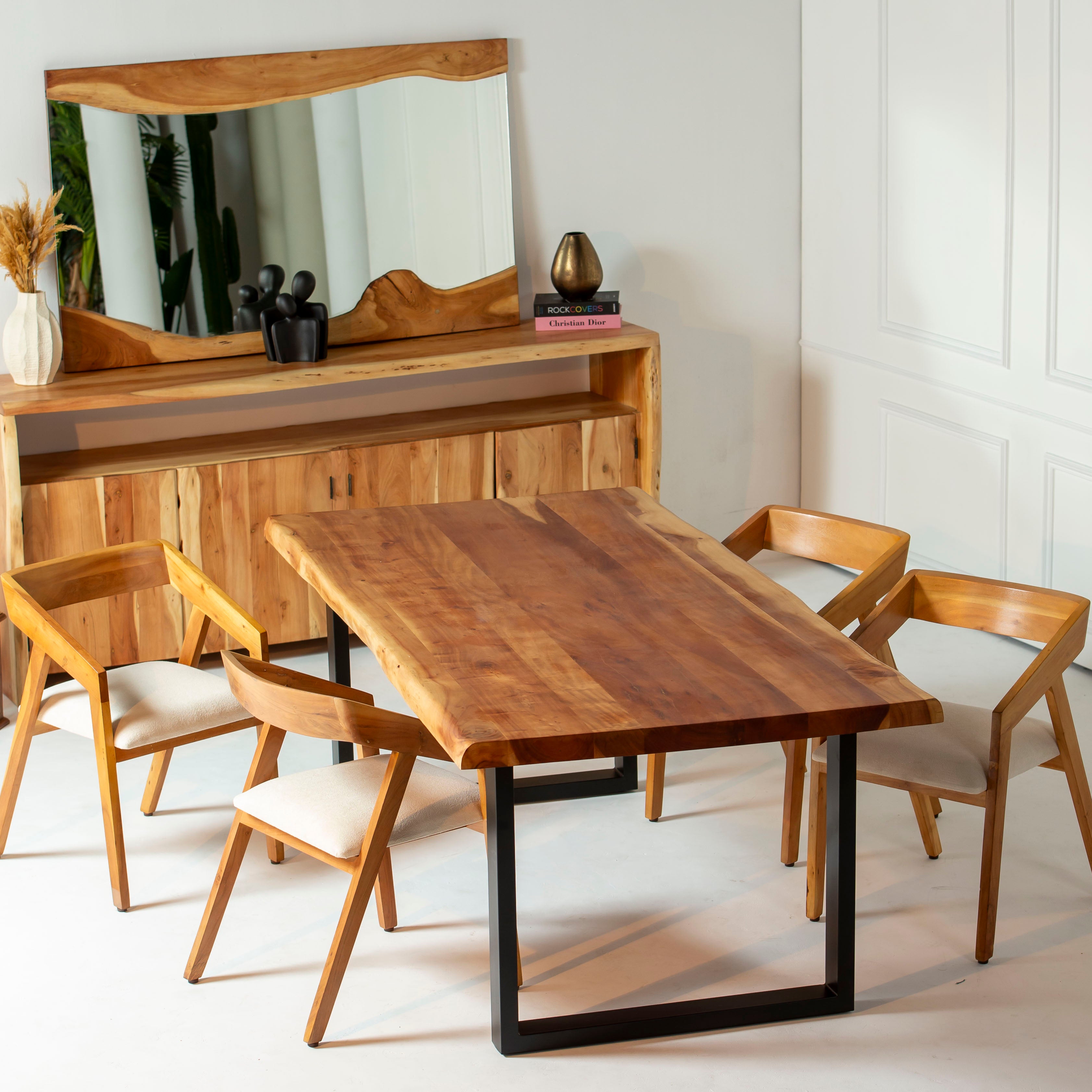 LIVE-EDGE ACACIA WOOD DINING TABLE - Art and craft furniture