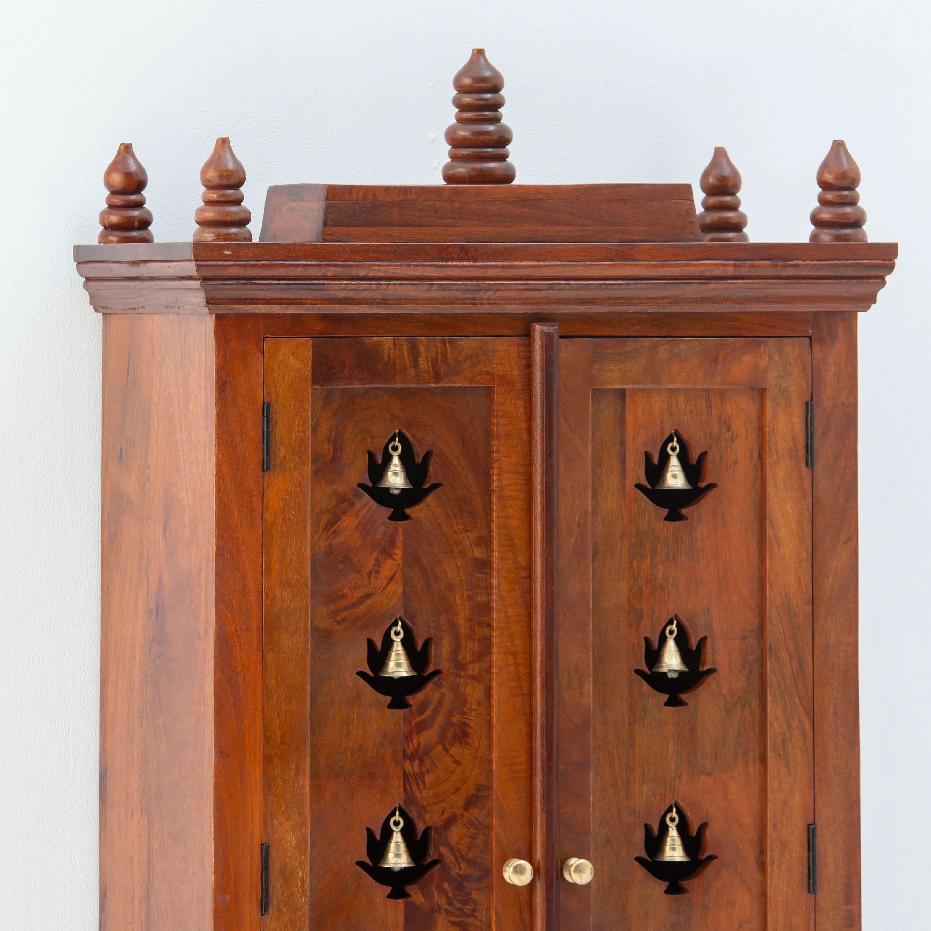 WOODEN TEMPLE - Art and craft furniture