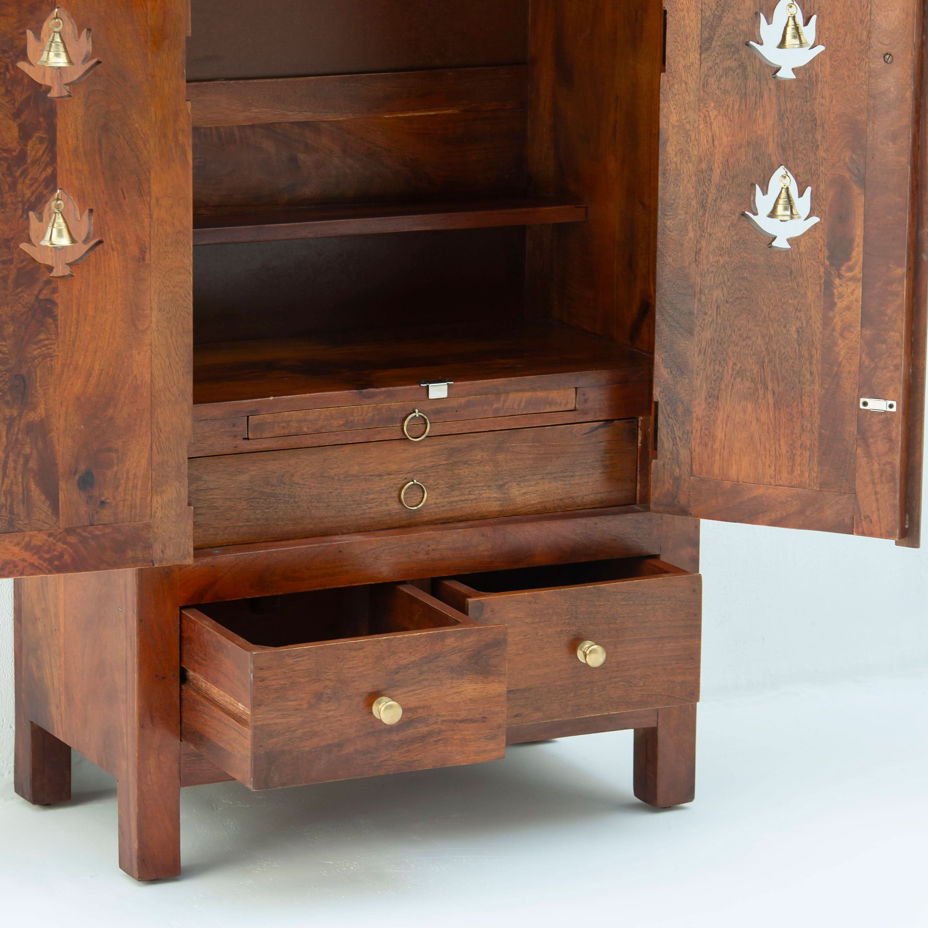 WOODEN TEMPLE - Art and craft furniture