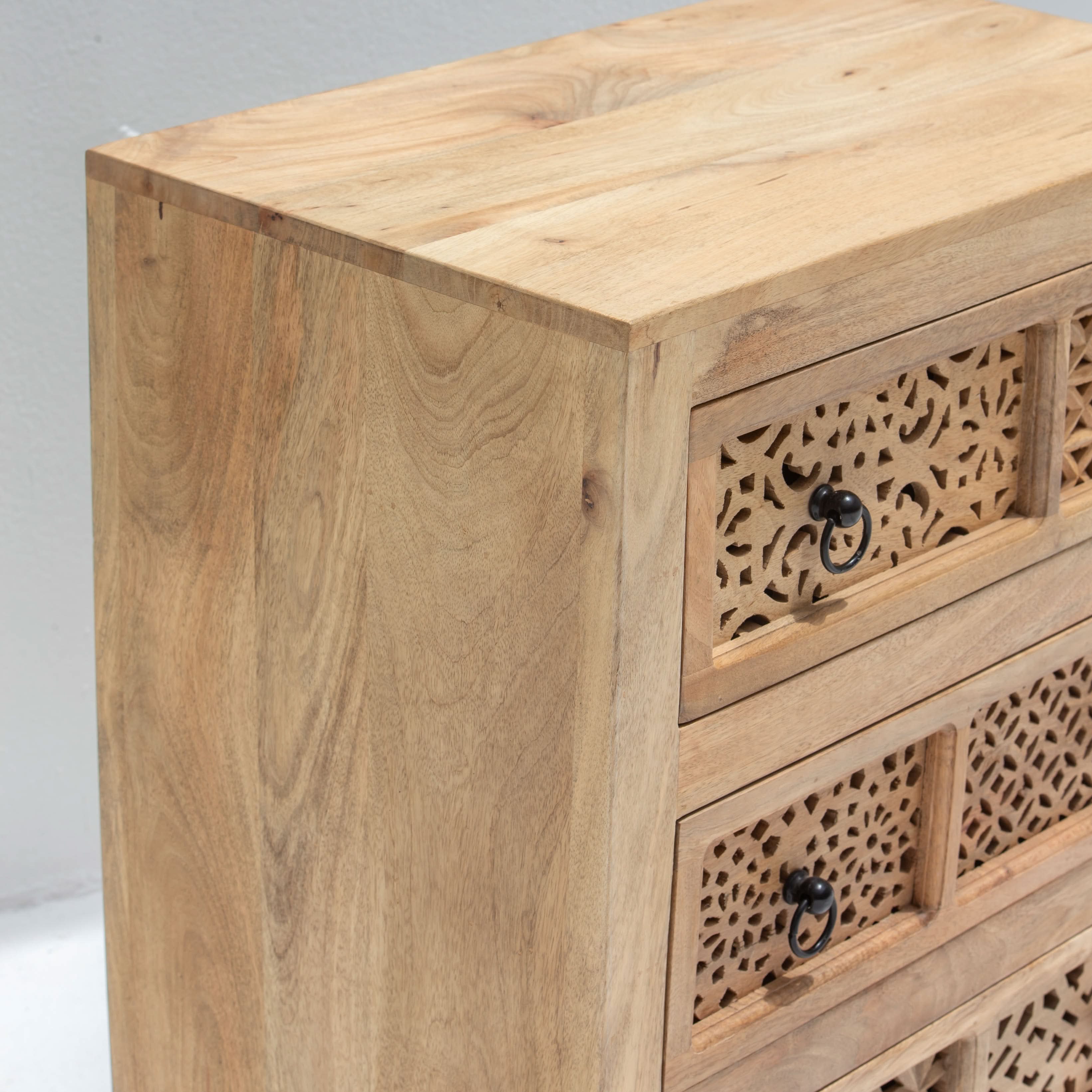 SIERRA WOODEN CARVING DRAWCHEST - Art and craft furniture