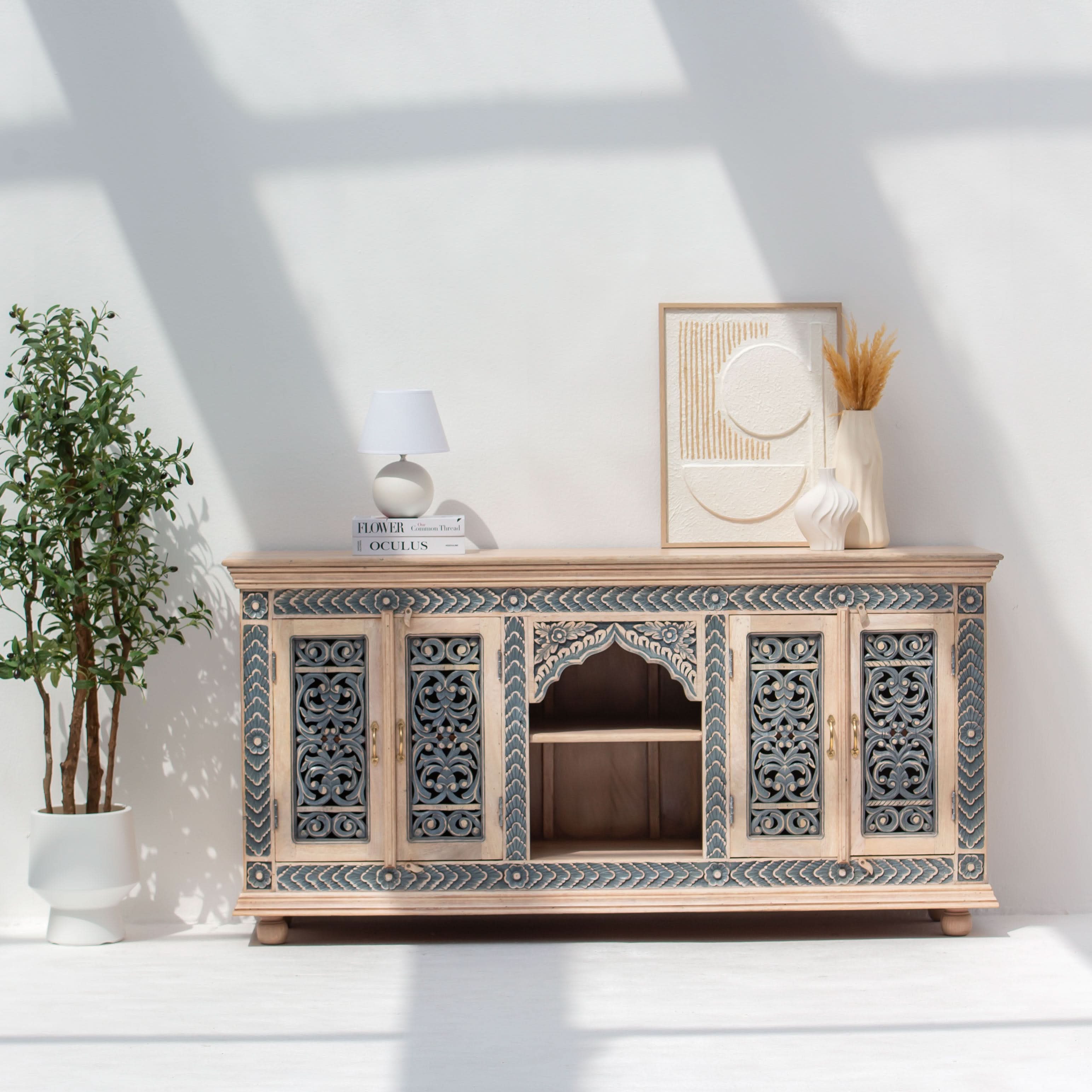 CHARLORE WOODEN SIDEBOARD - Art and craft furniture