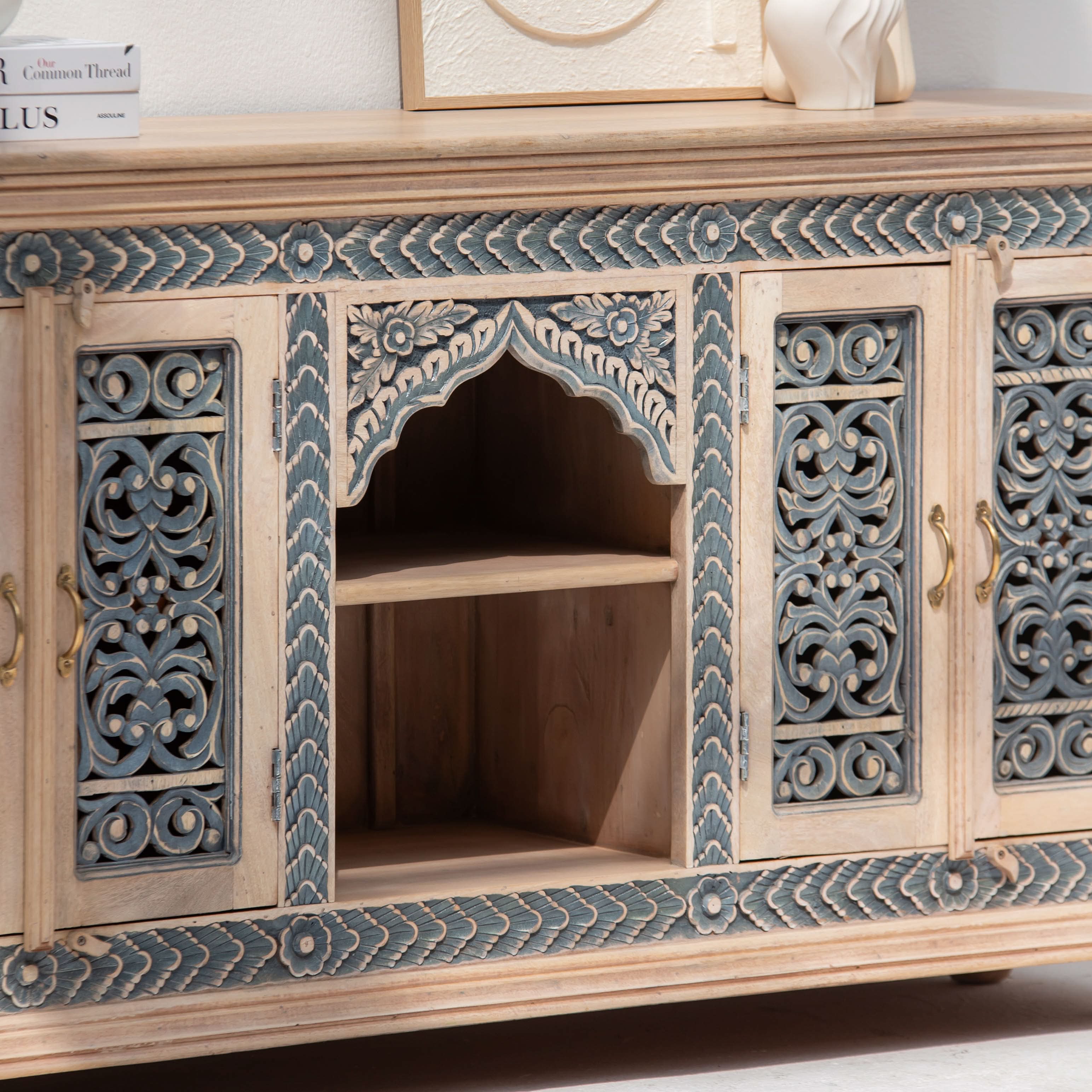 CHARLORE WOODEN SIDEBOARD - Art and craft furniture