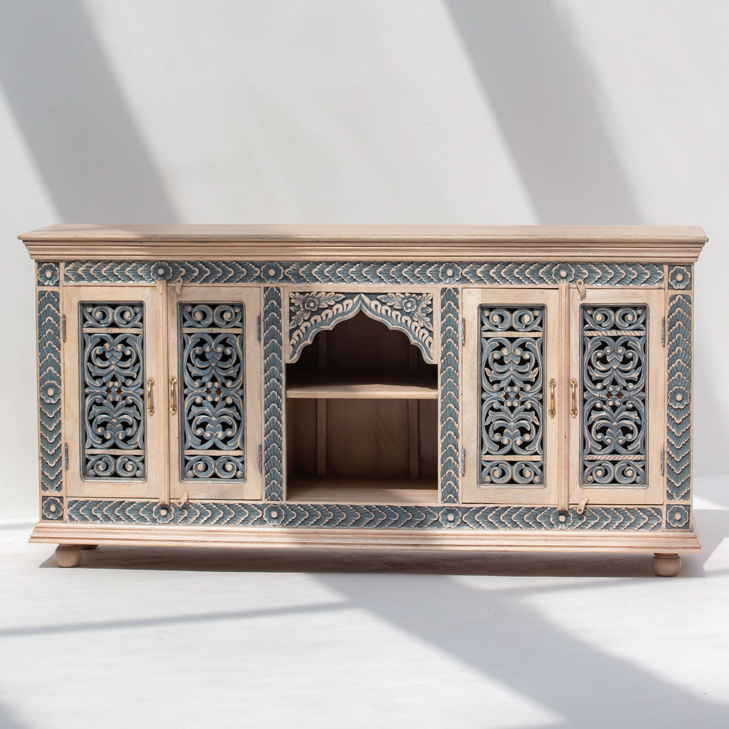 CHARLORE WOODEN SIDEBOARD - Art and craft furniture