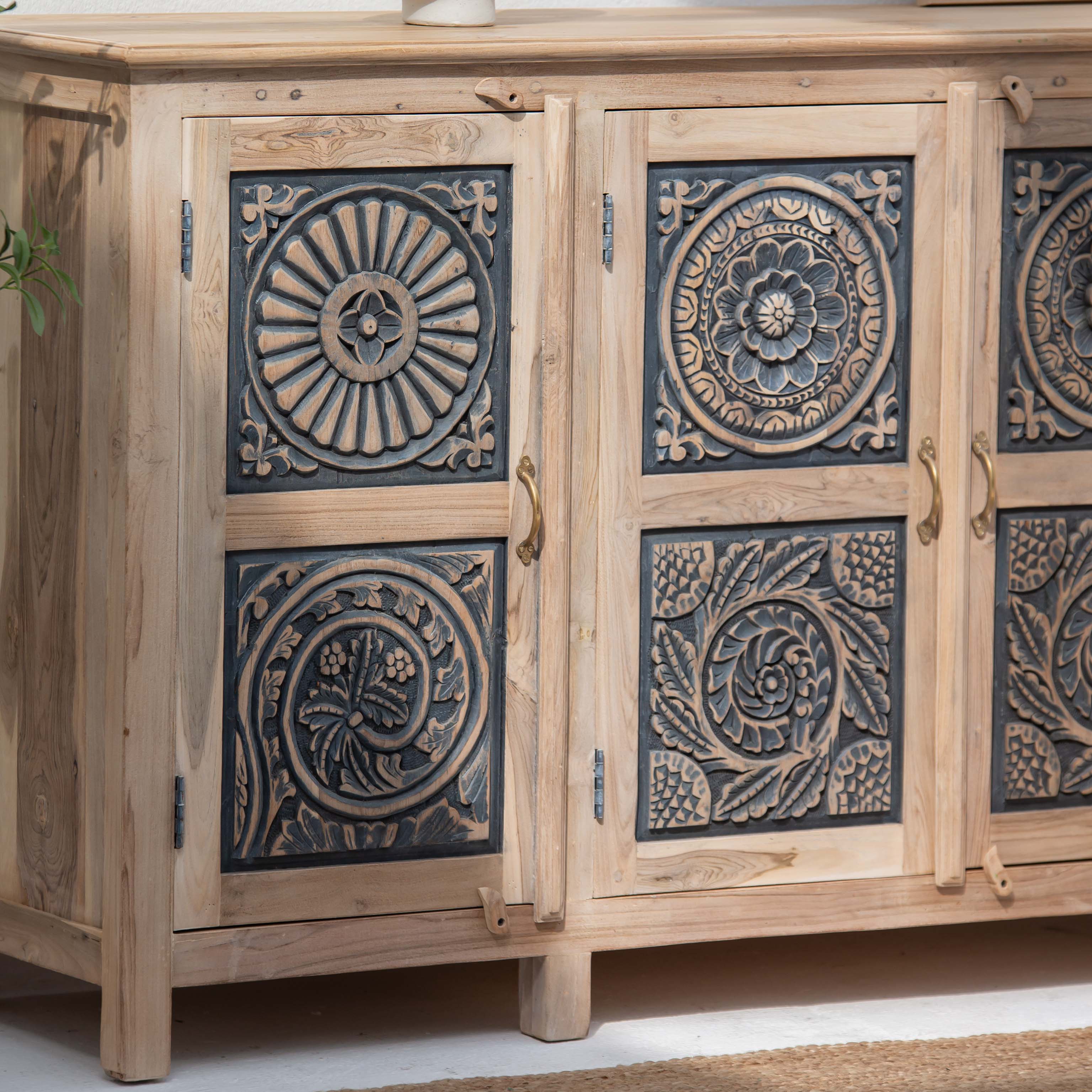 CHARLORE WOODEN FOUR DOOR SIDEBOARD - Art and craft furniture