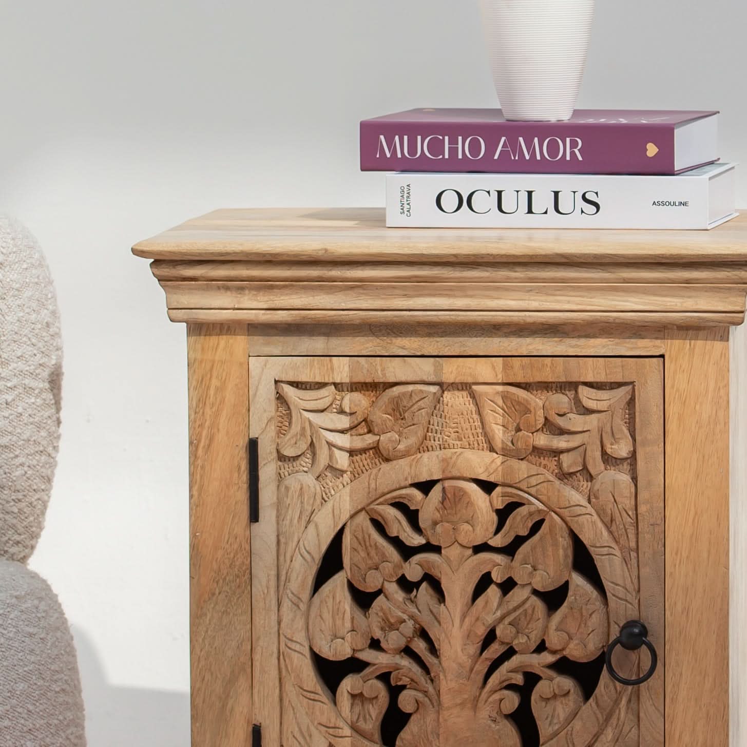 CALVIAN WOODEN NIGHTSTAND TABLE - Art and craft furniture