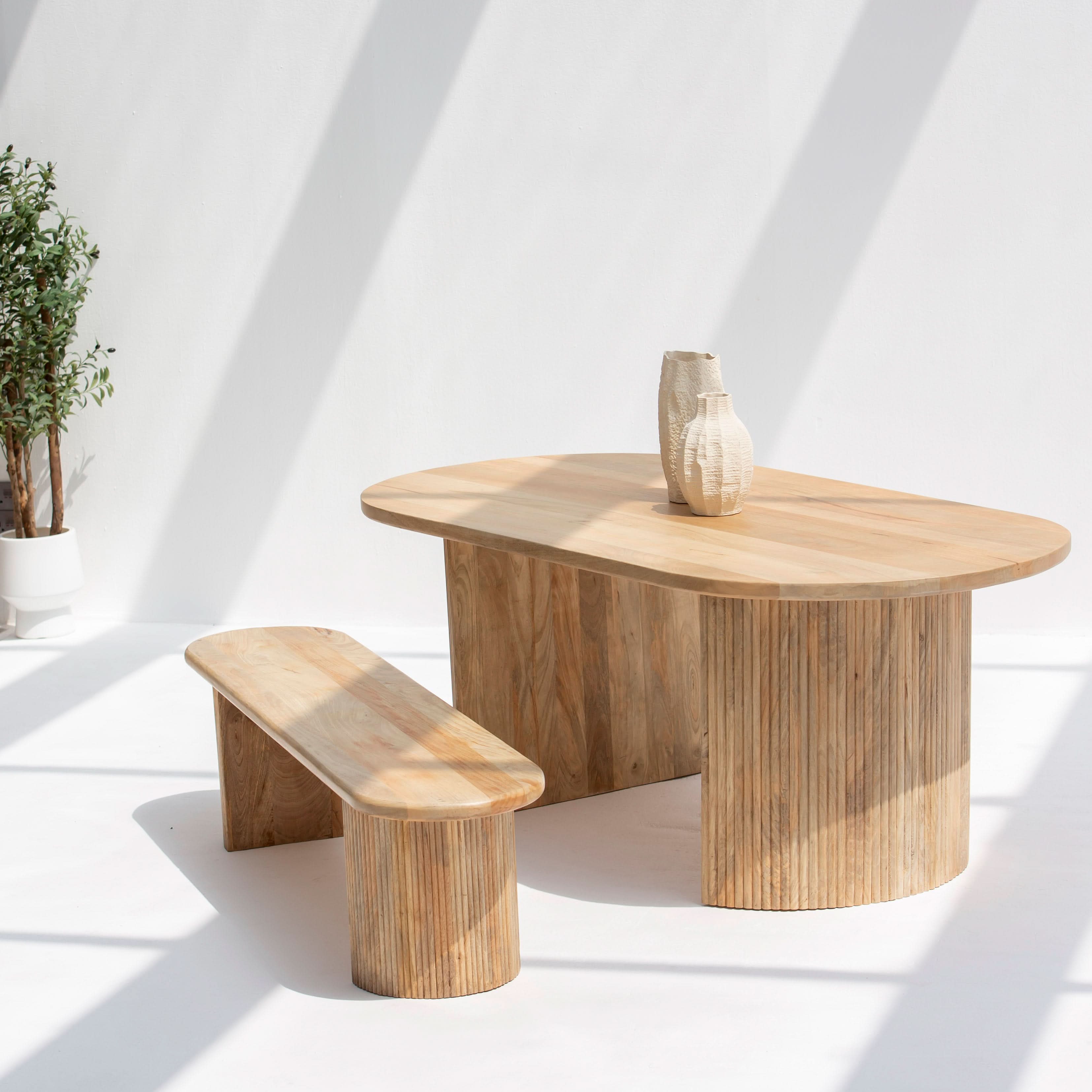 LUWIN LINING DINING TABLE - Art and craft furniture