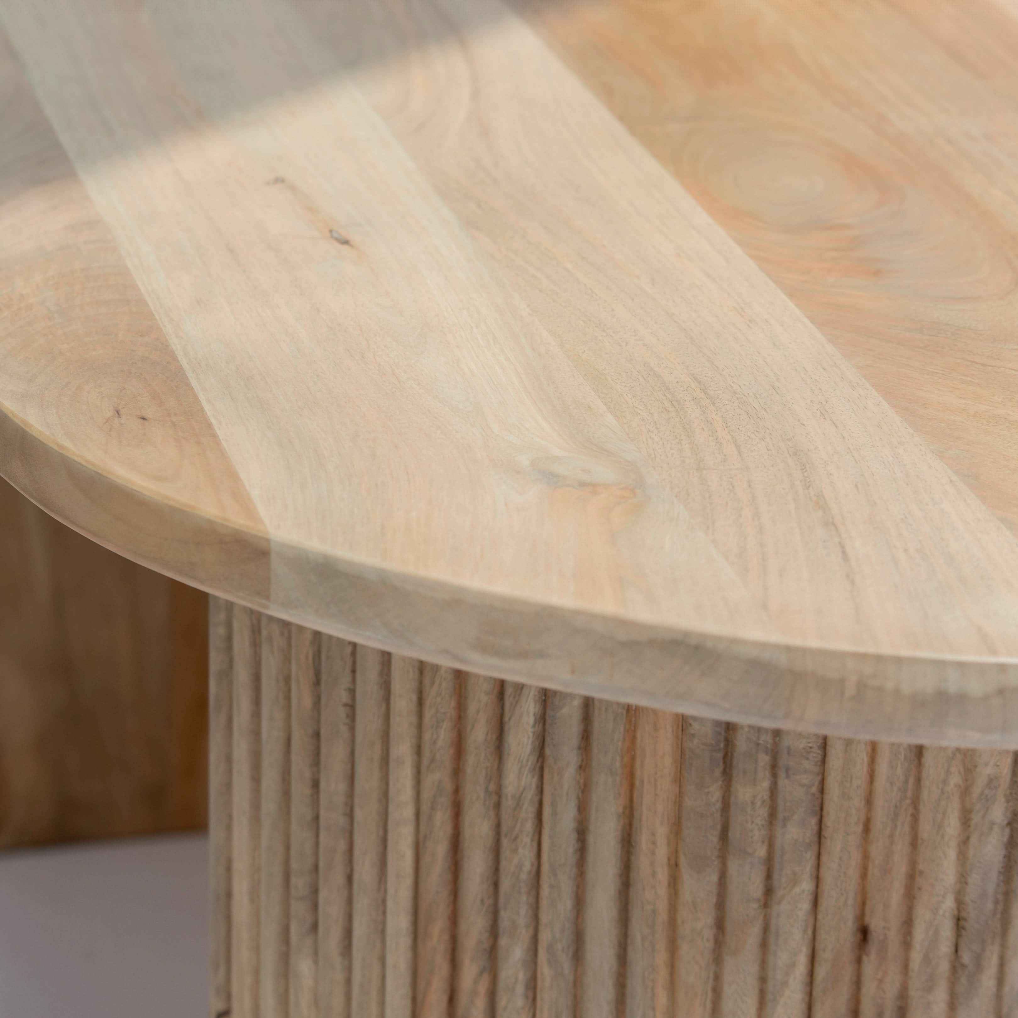 LUWIN LINING DINING TABLE - Art and craft furniture
