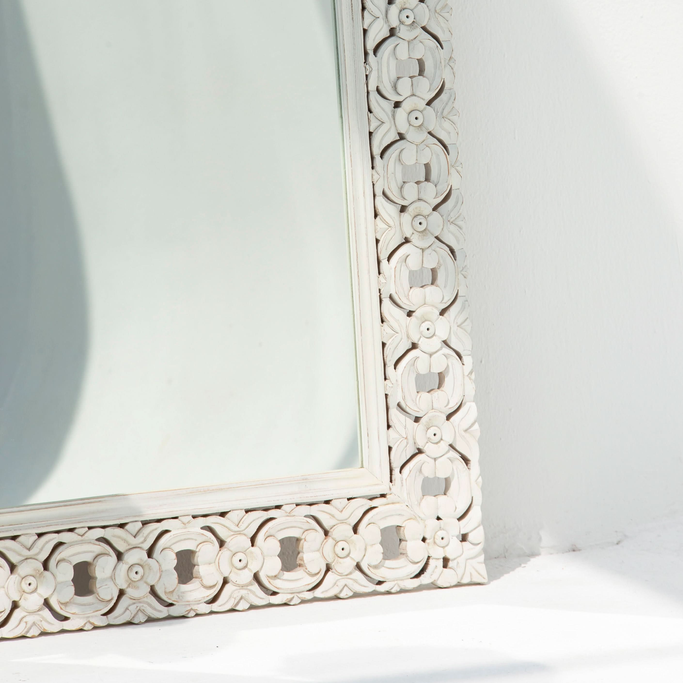 BUENOS HAND CARVED MANGO WOOD MIRROR FRAME - Art and craft furniture