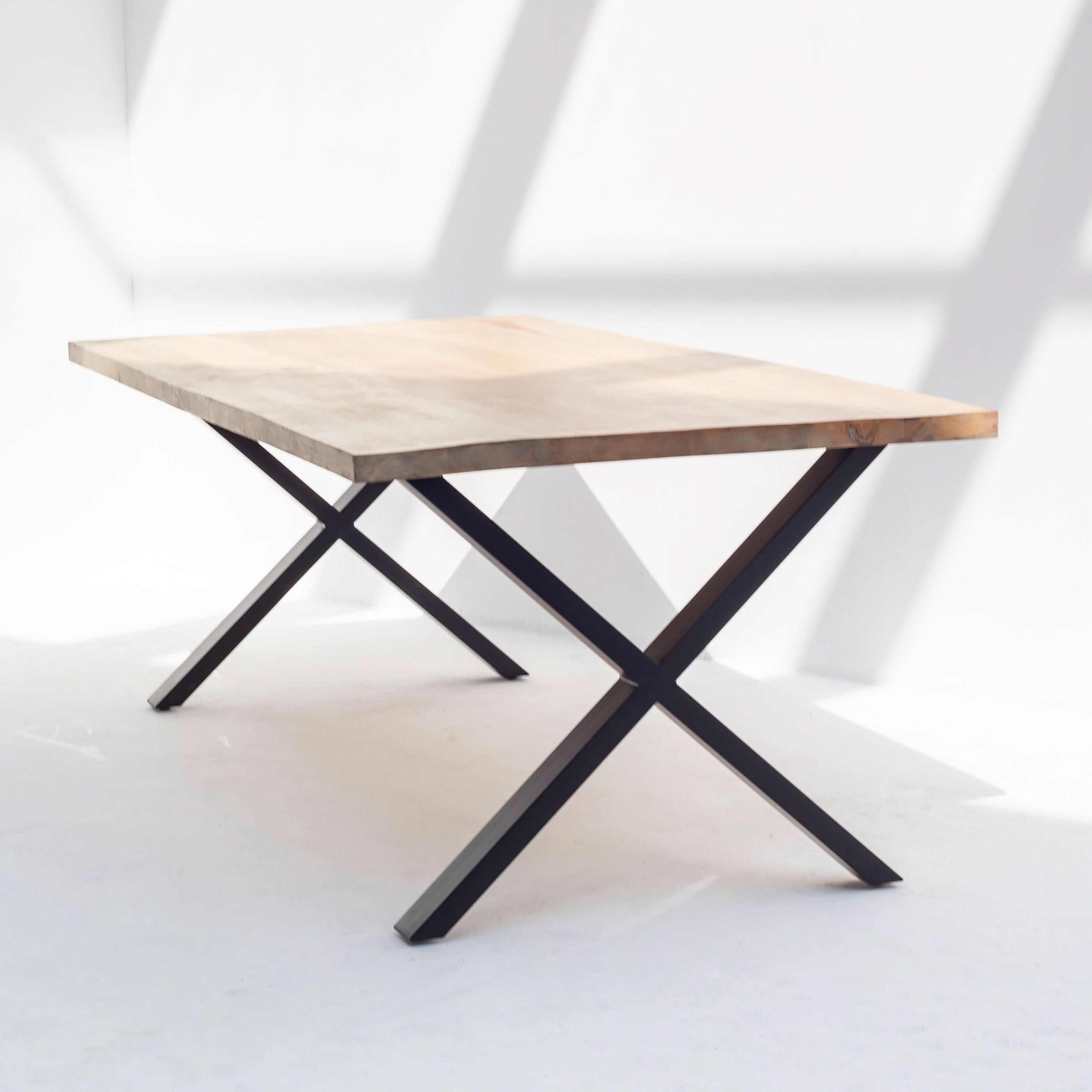 MANGO AURA DINING TABLE - Art and craft furniture