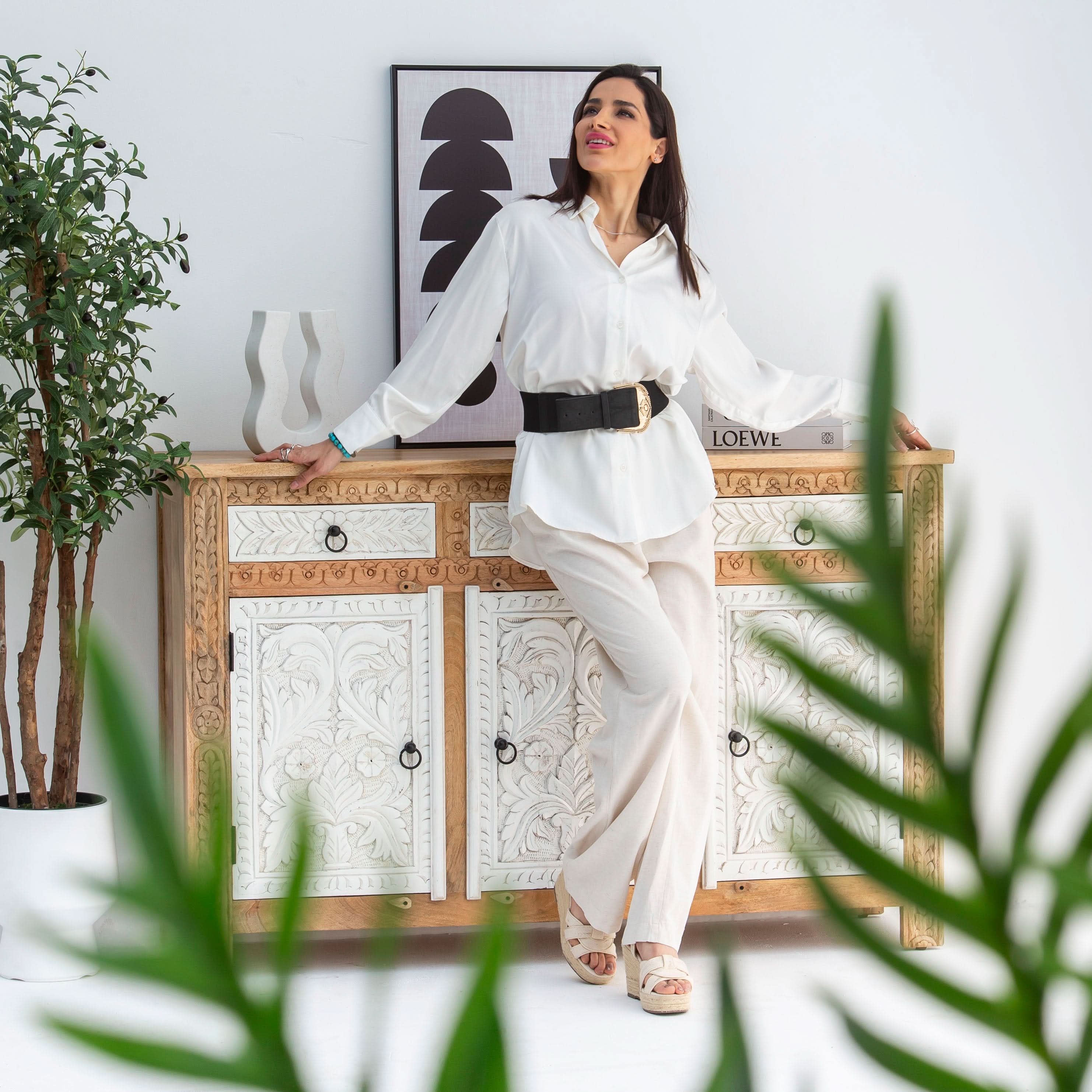 CARVA WOODEN CARVING SIDEBOARD - Art and craft furniture