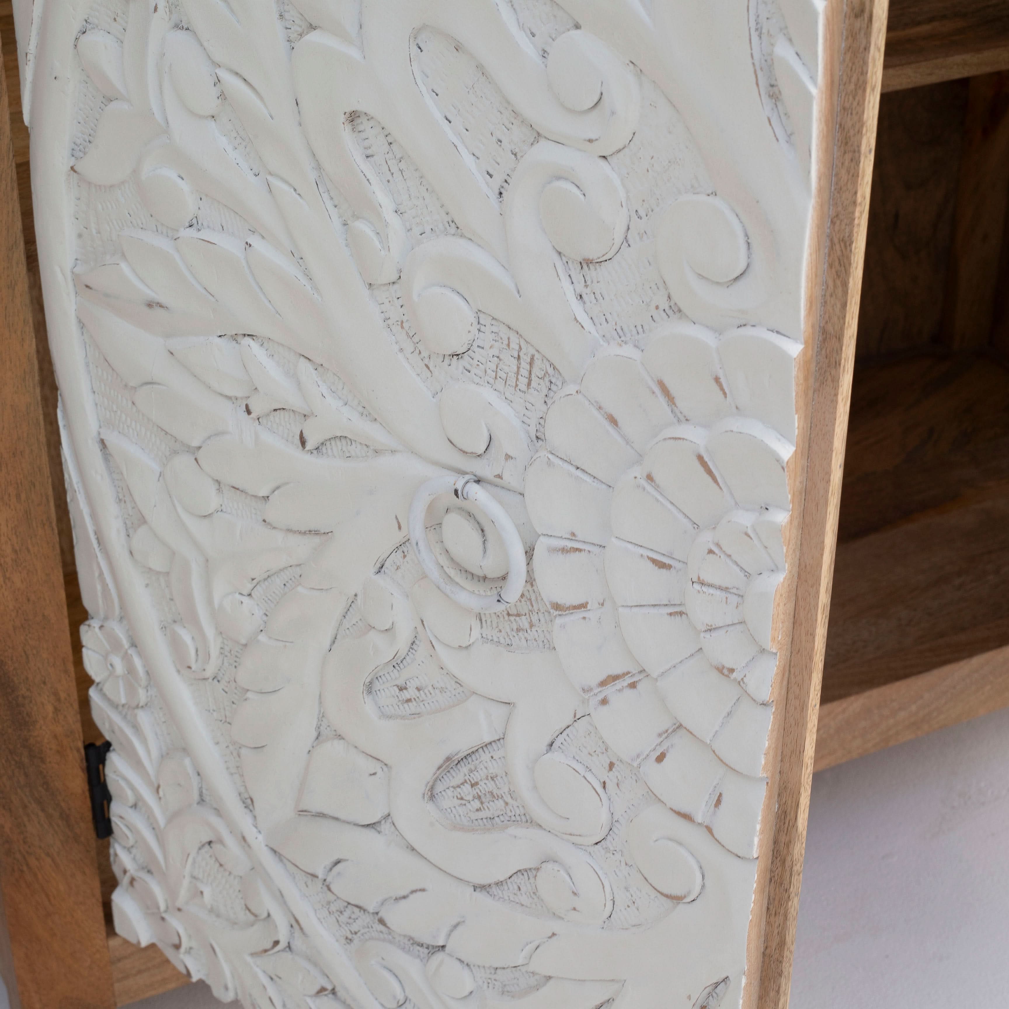 RIYAN CARVING SIDEBOARD - Art and craft furniture