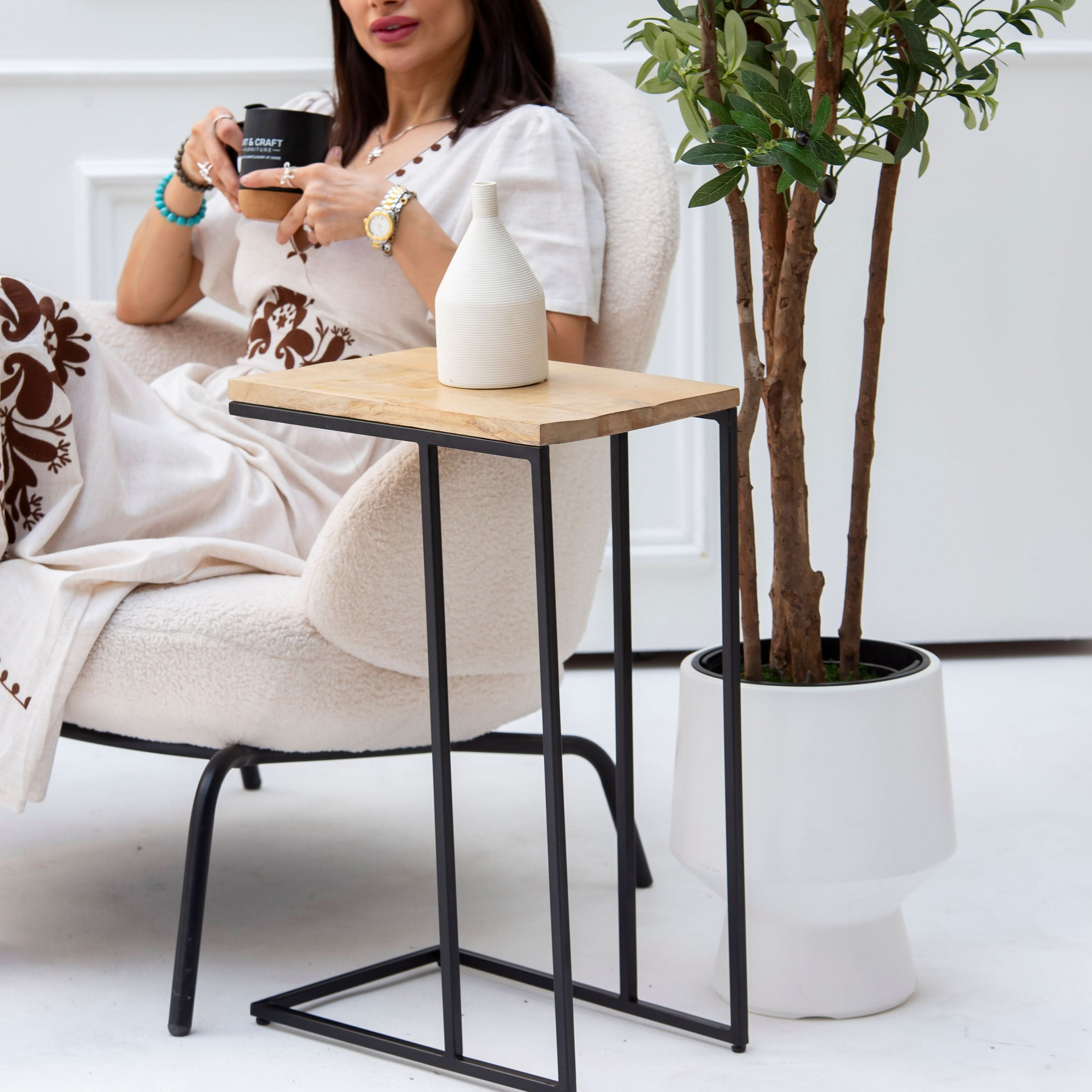 MANGOEDGE SIDE TABLE - Art and craft furniture