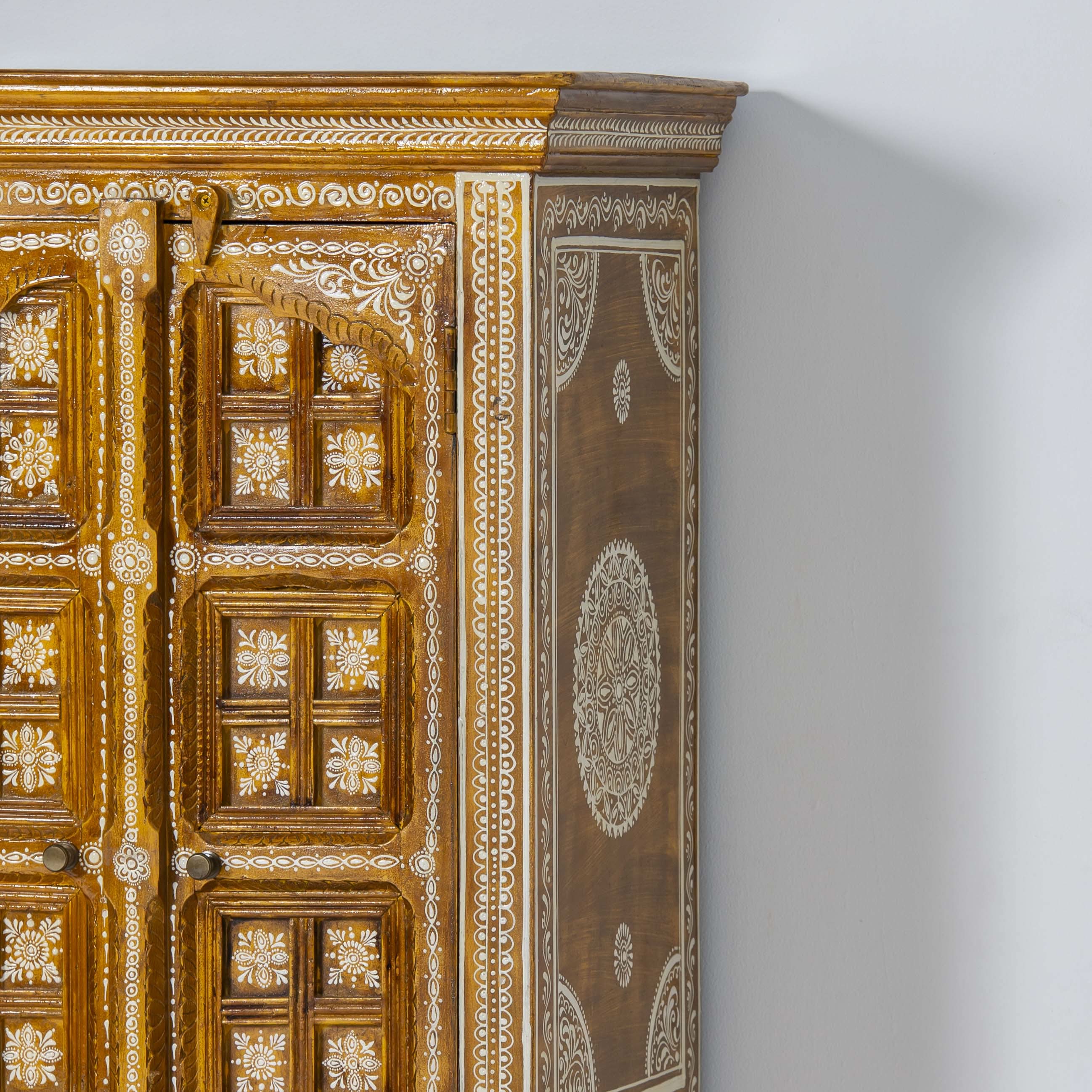 ELMORA PAINTING WOODEN CABINET - Art and craft furniture