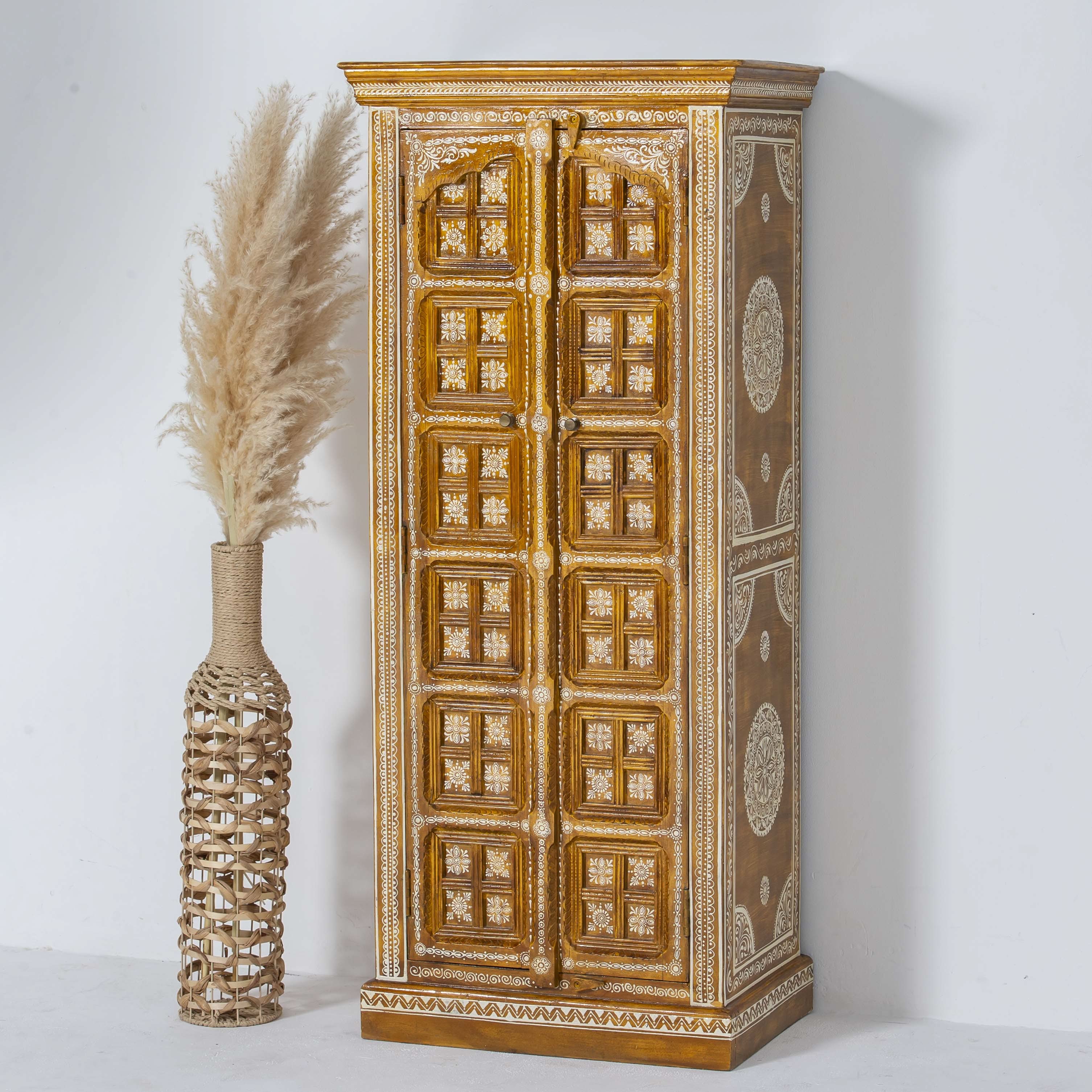 ELMORA PAINTING WOODEN CABINET - Art and craft furniture