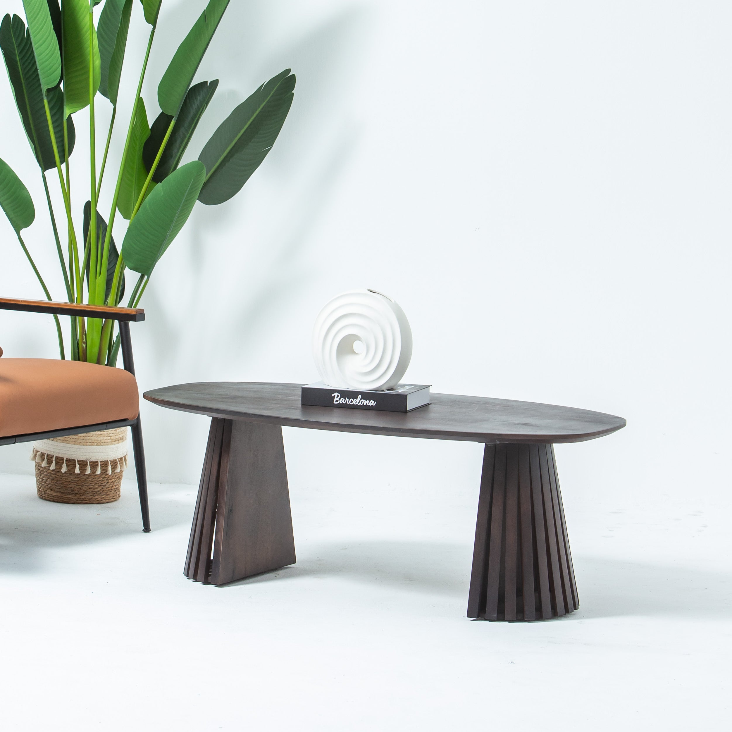DANISH OVAL COFFEE TABLE - Art and craft furniture
