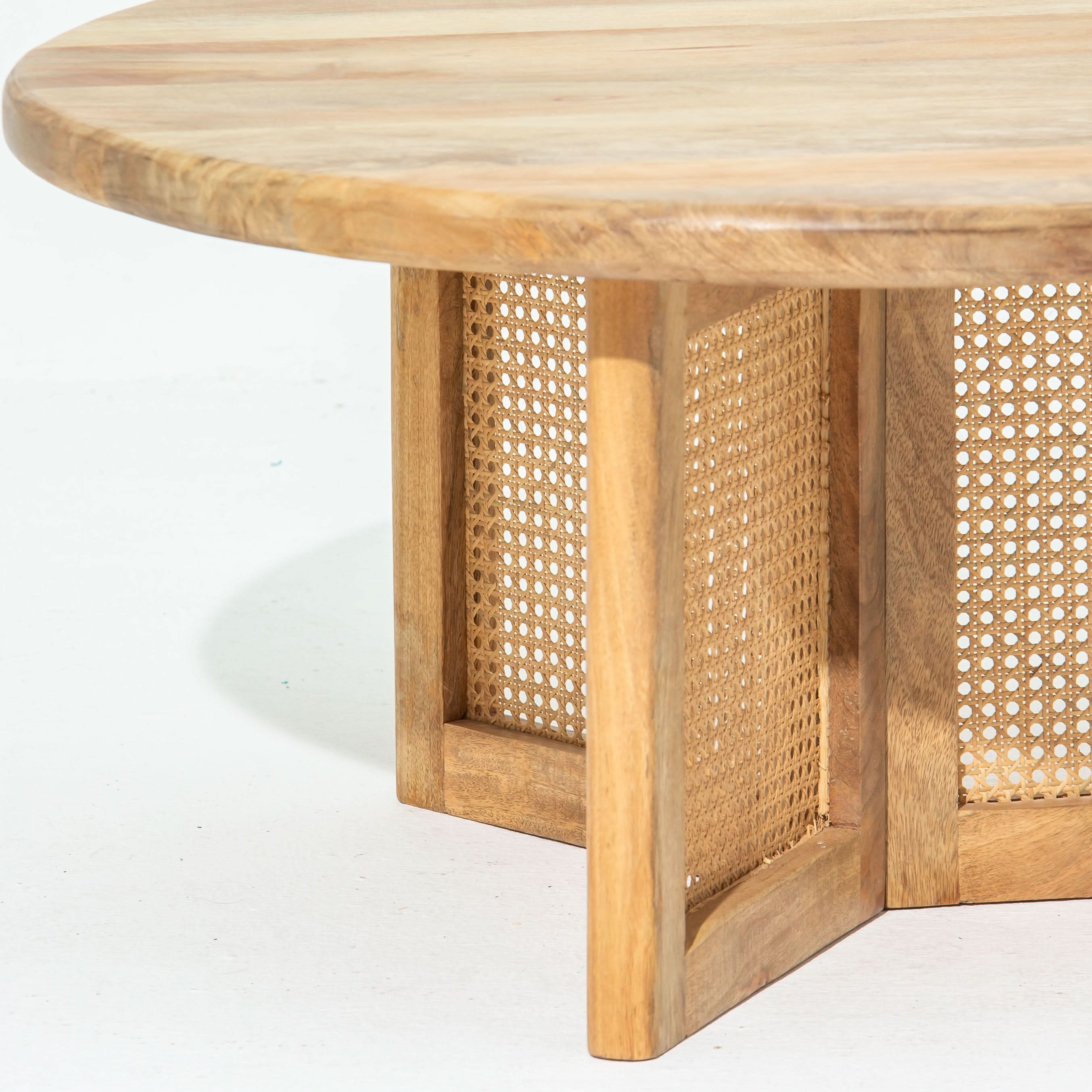 CANOVIA CANE ROUND COFFEE TABLE - Art and craft furniture
