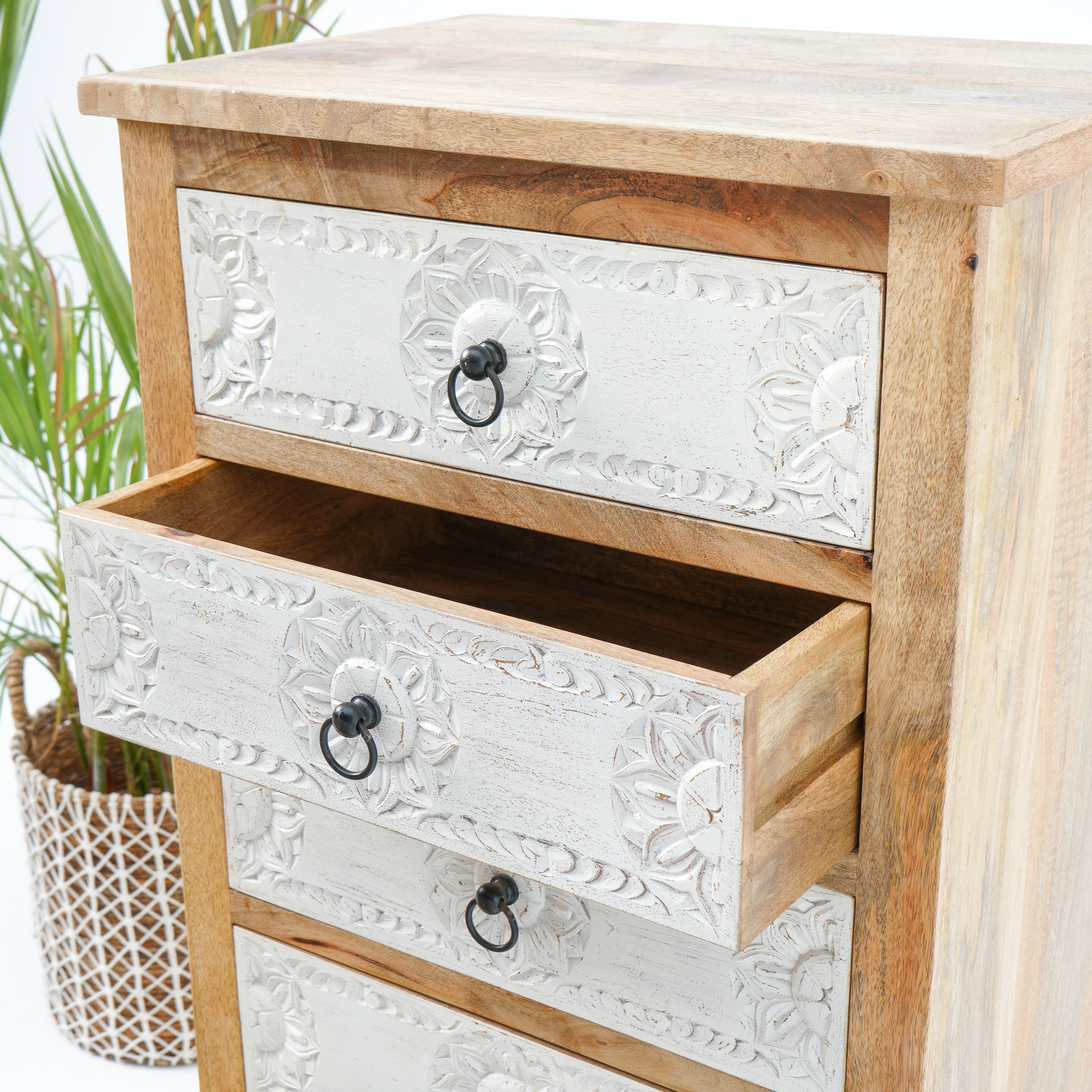 Darwin six drawer carwed chest of drawer