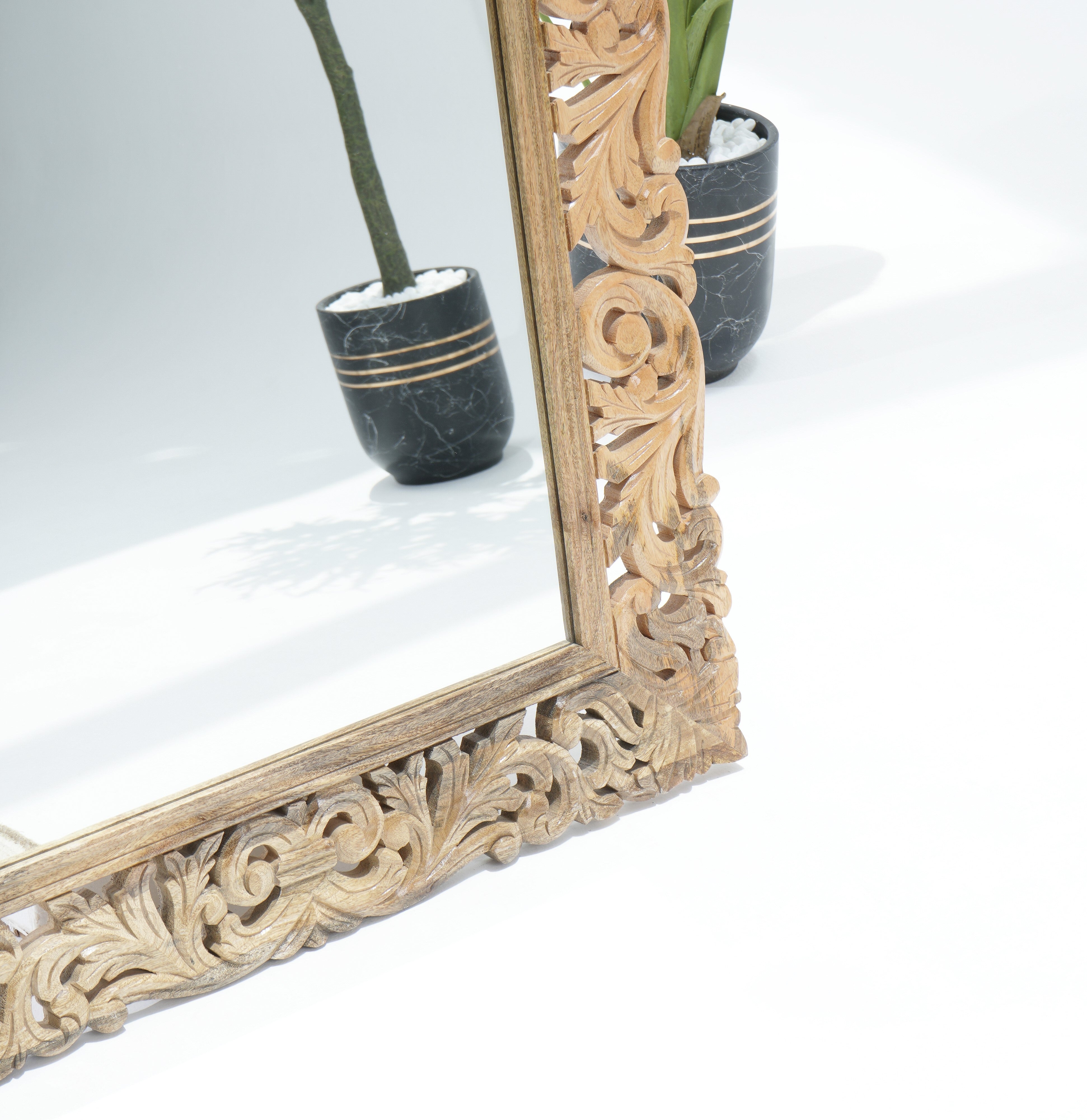 MOSAIC CARVED MIRROR FRAME - Art and craft furniture