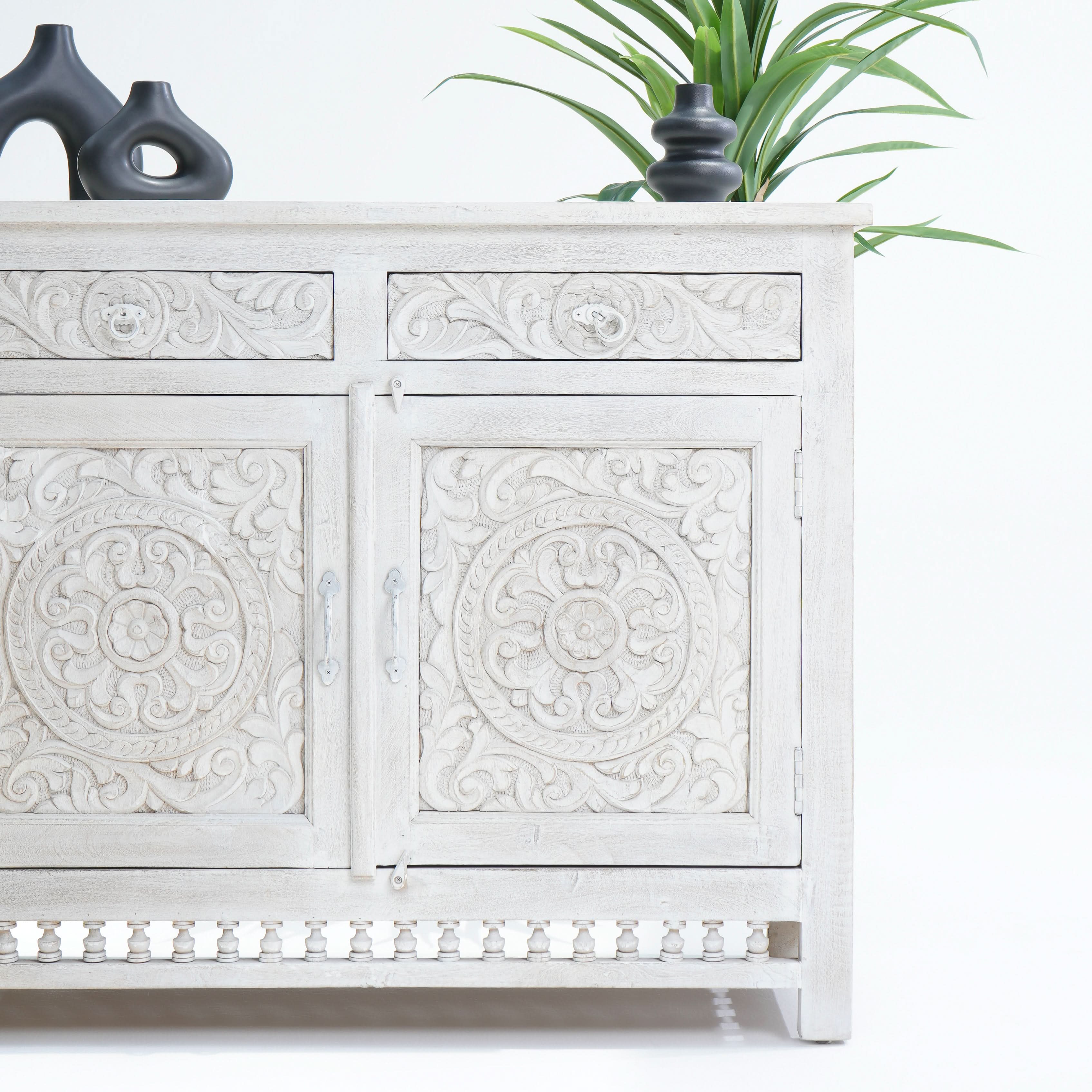 BLEND CARVED SIDEBOARD - Art and craft furniture