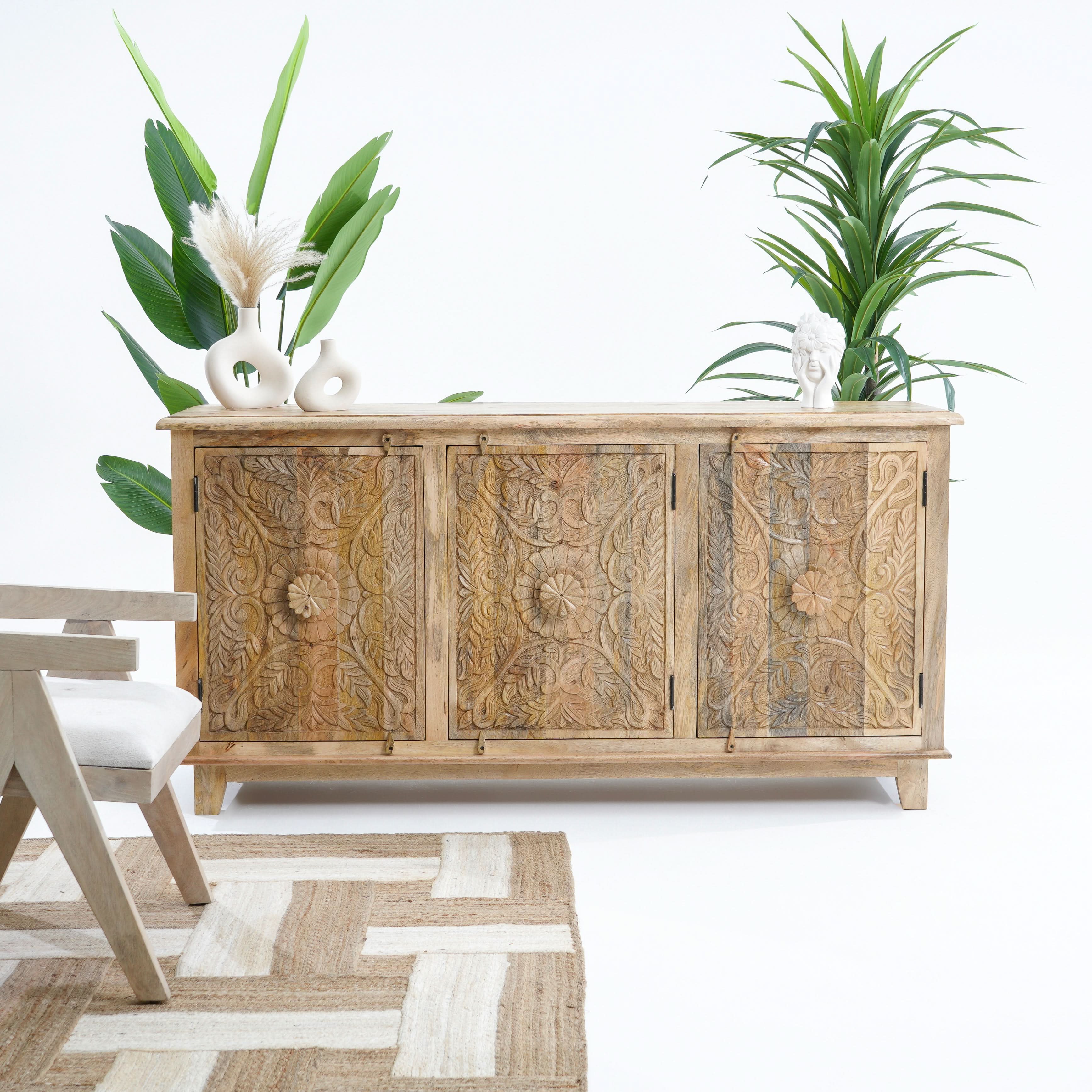 ESPERANCE THREE DOOR SIDEBOARD - Art and craft furniture