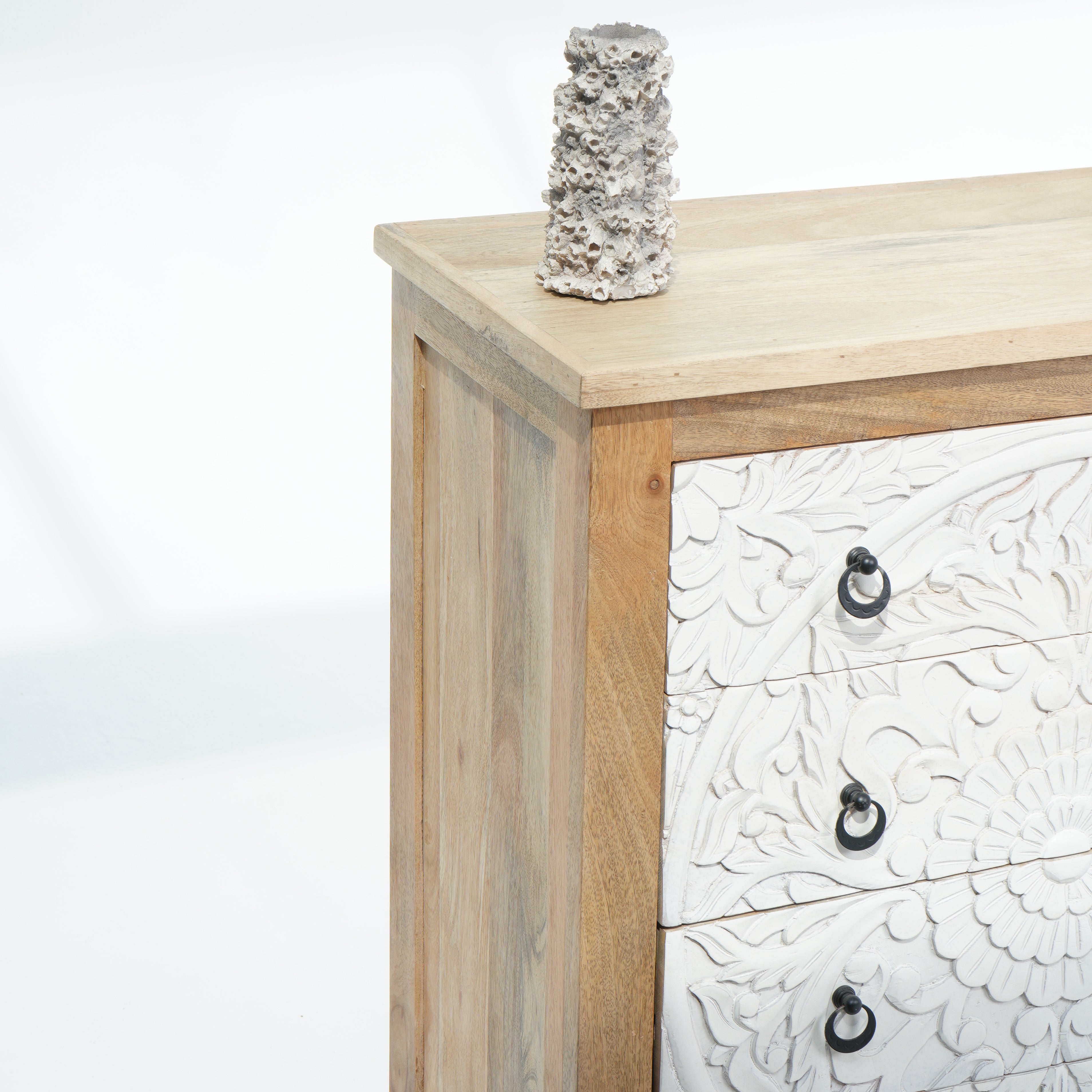 Sea Lake carwed chest of drawer