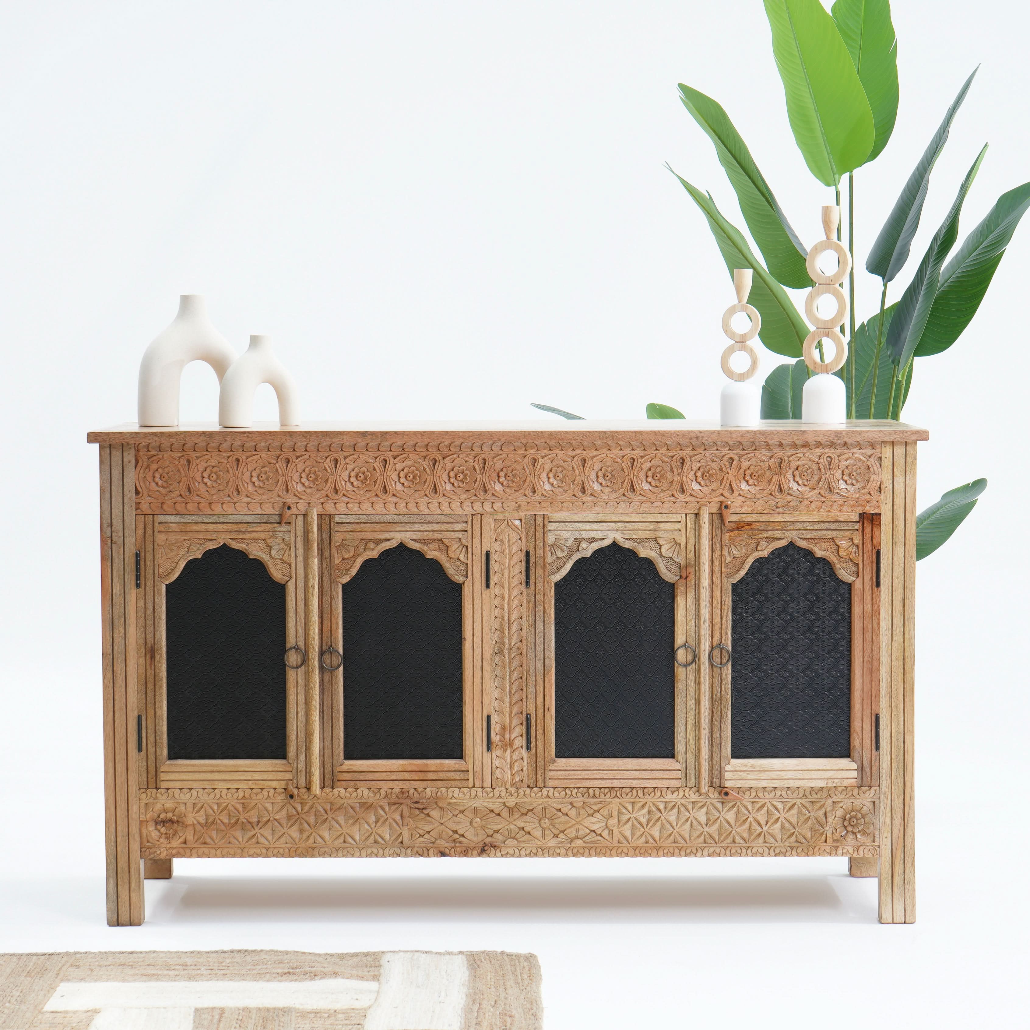HERITAGE FOUR DOOR SIDEBOARD - Art and craft furniture