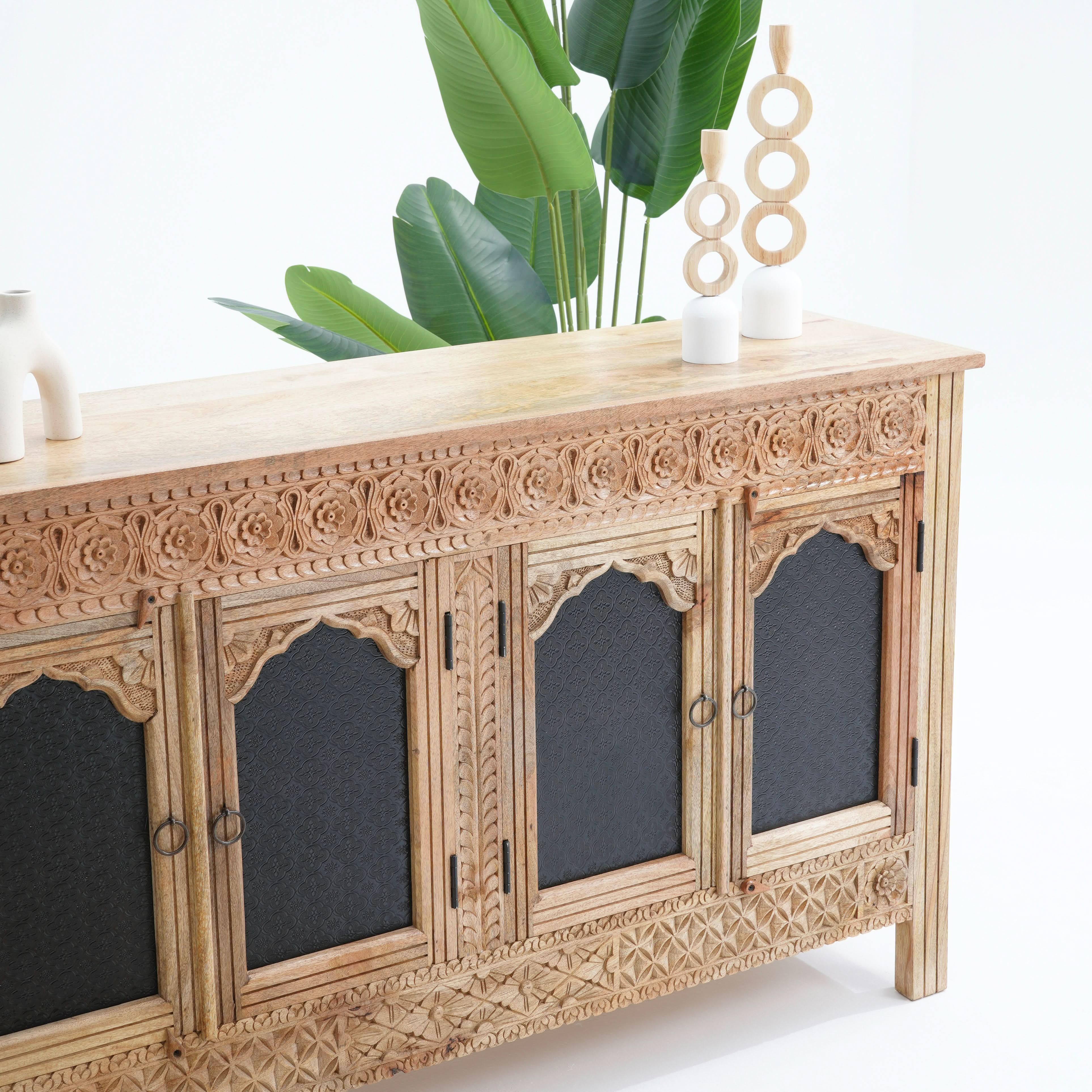 HERITAGE FOUR DOOR SIDEBOARD - Art and craft furniture