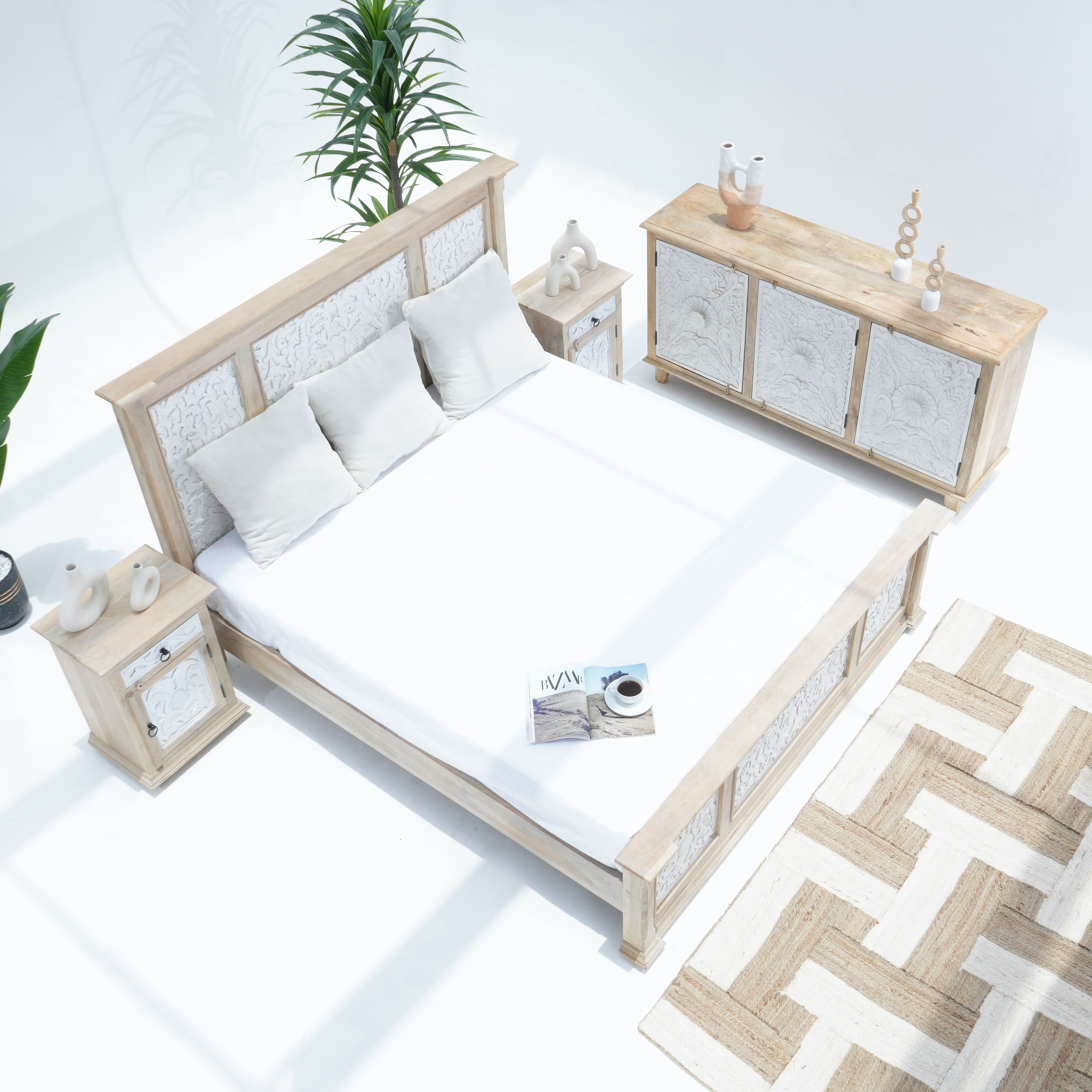 WOODEN CARWING THREE BLOCK BED - Art and craft furniture