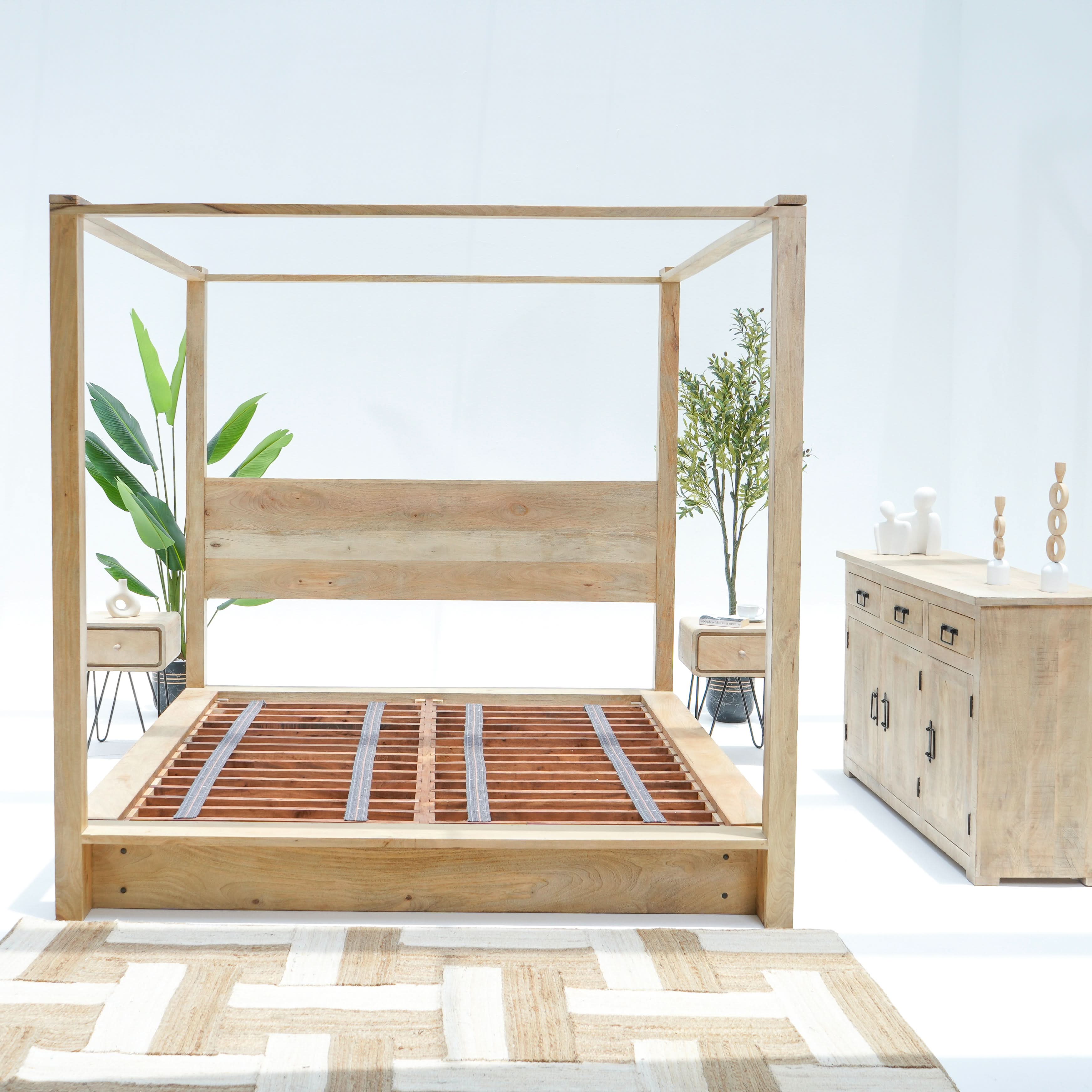 AUREVO MANGO WOOD FOUR POSTER BED - Art and craft furniture