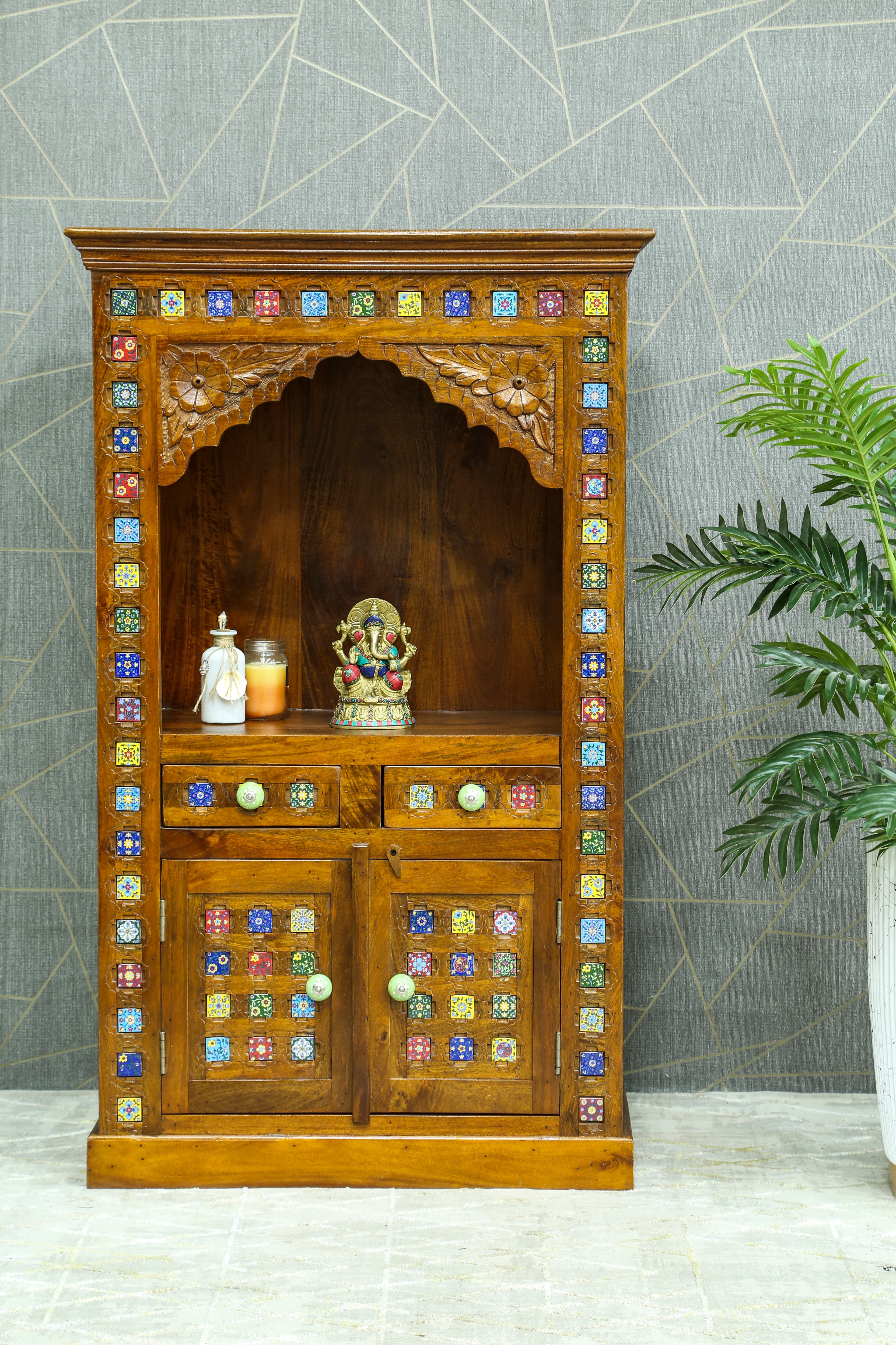 WDN TWO BAKRA DOOR & TWO DRAWER TEMPLE