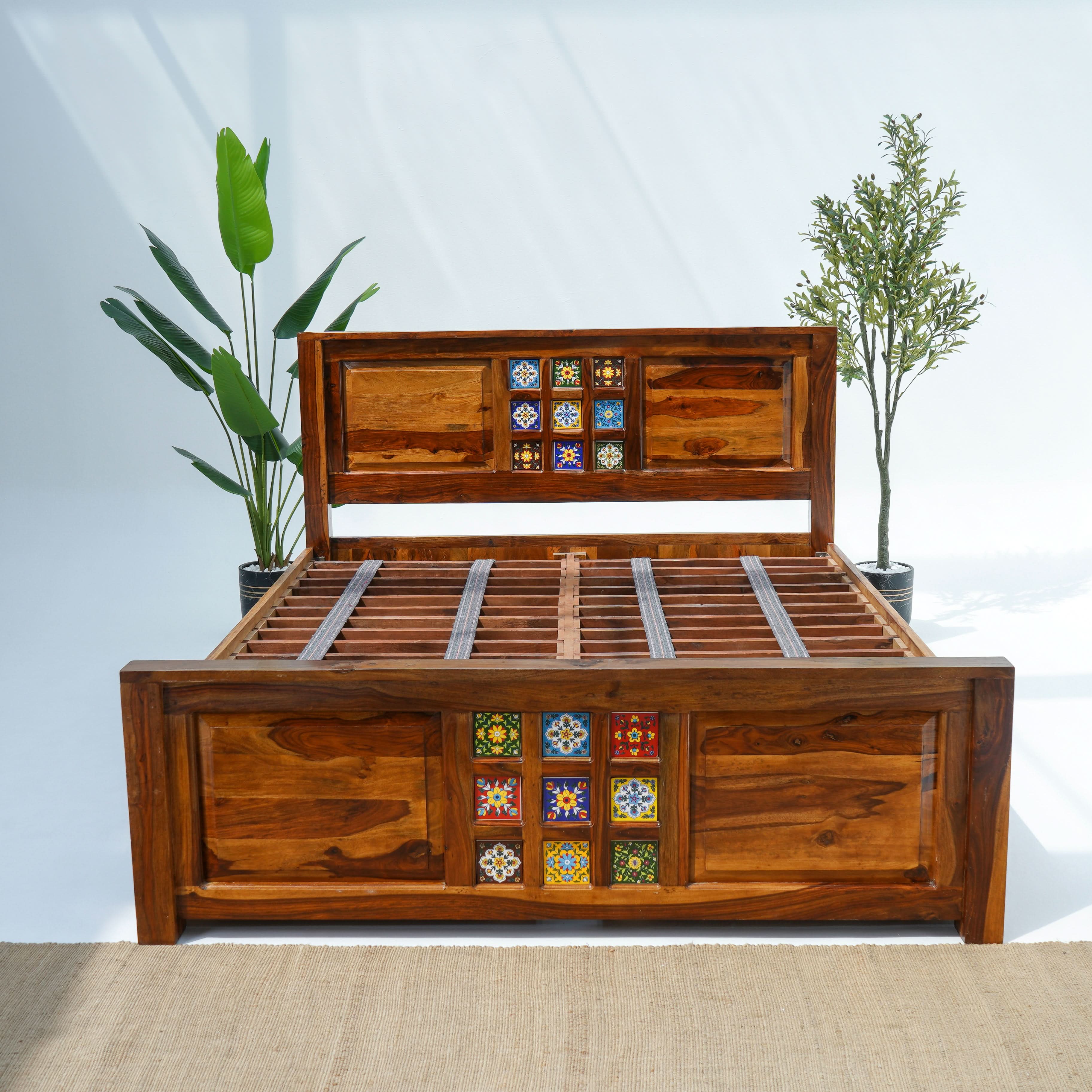 SHESTILE TILE FTD TROLLY BED - Art and craft furniture