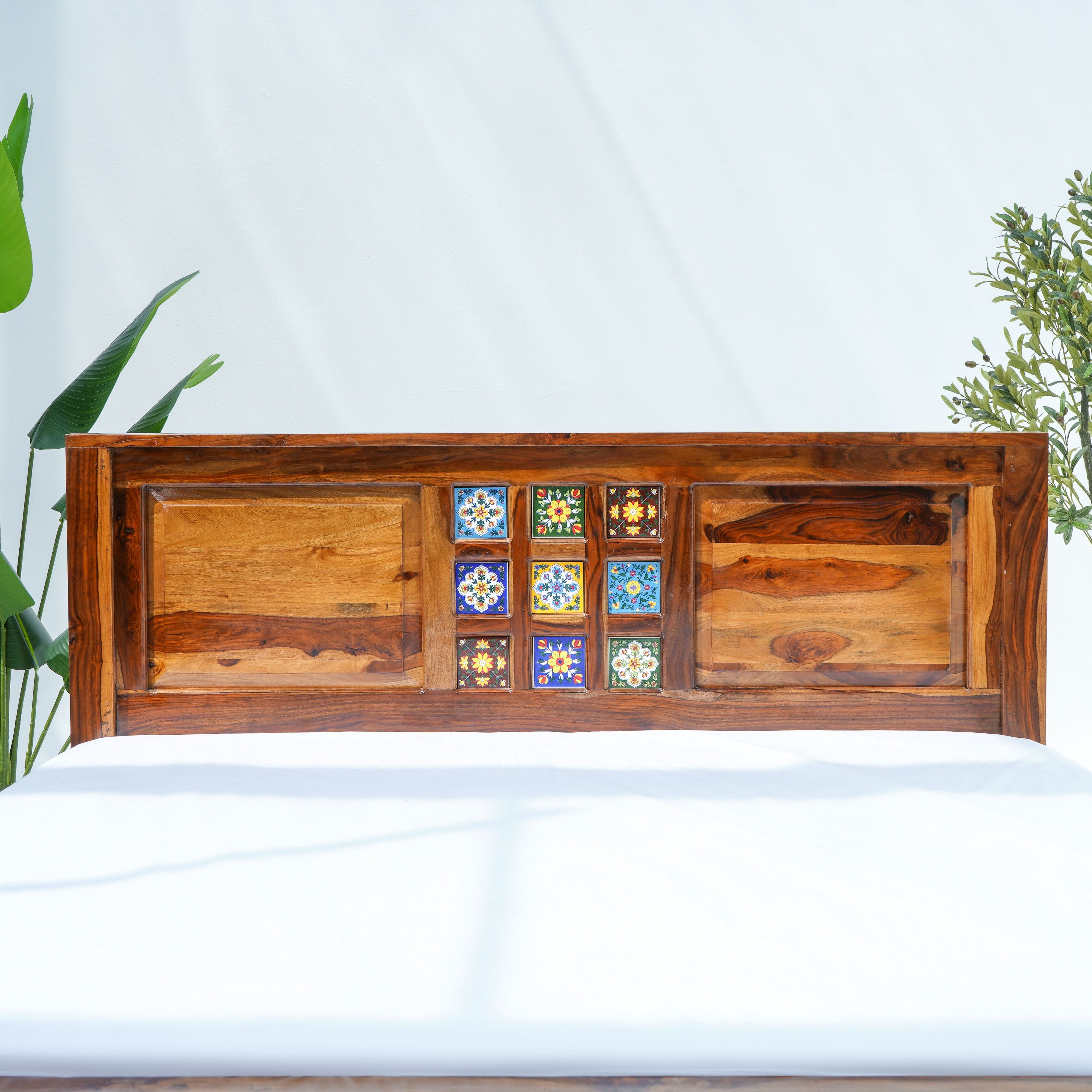 SHESTILE TILE FTD TROLLY BED - Art and craft furniture