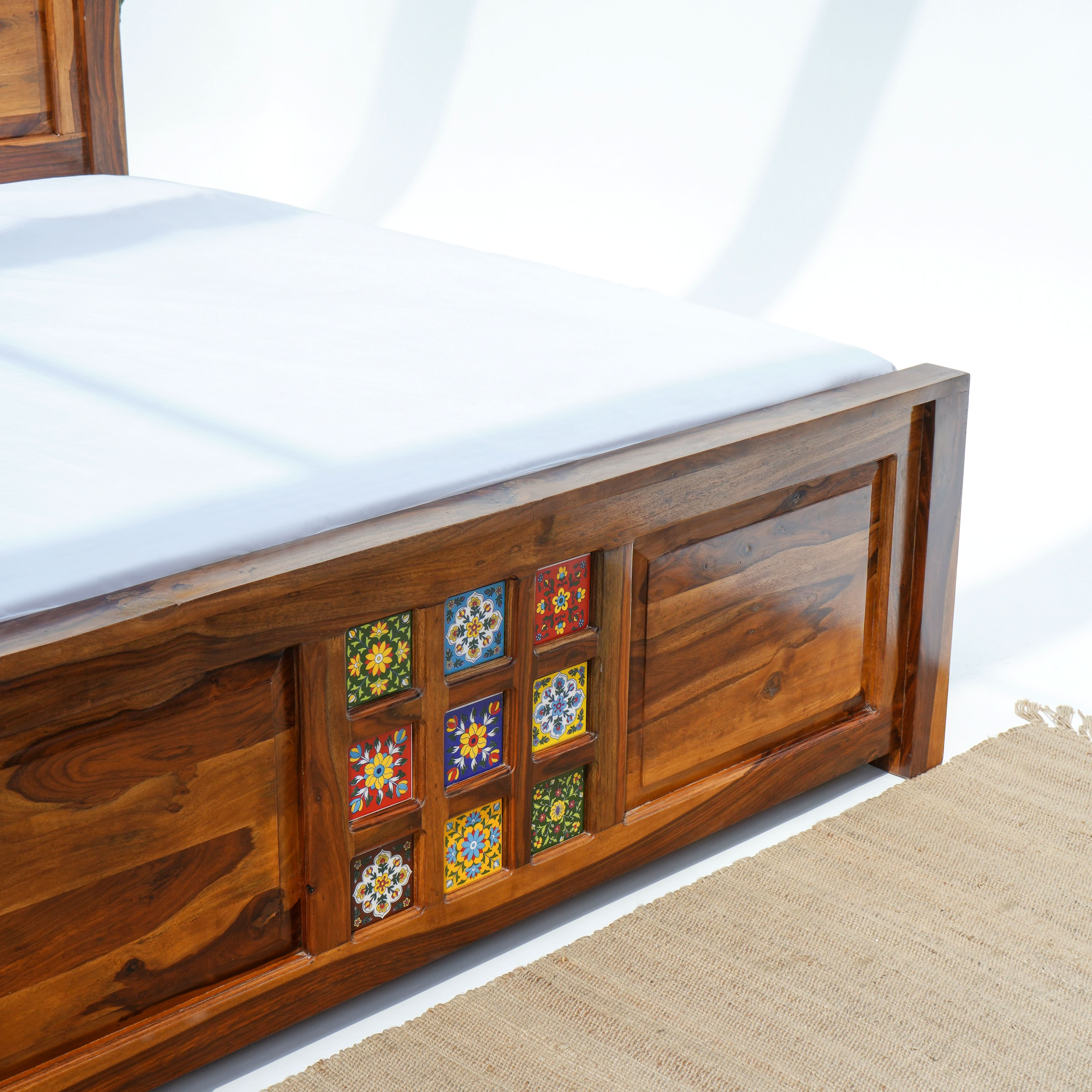 SHESTILE TILE FTD TROLLY BED - Art and craft furniture