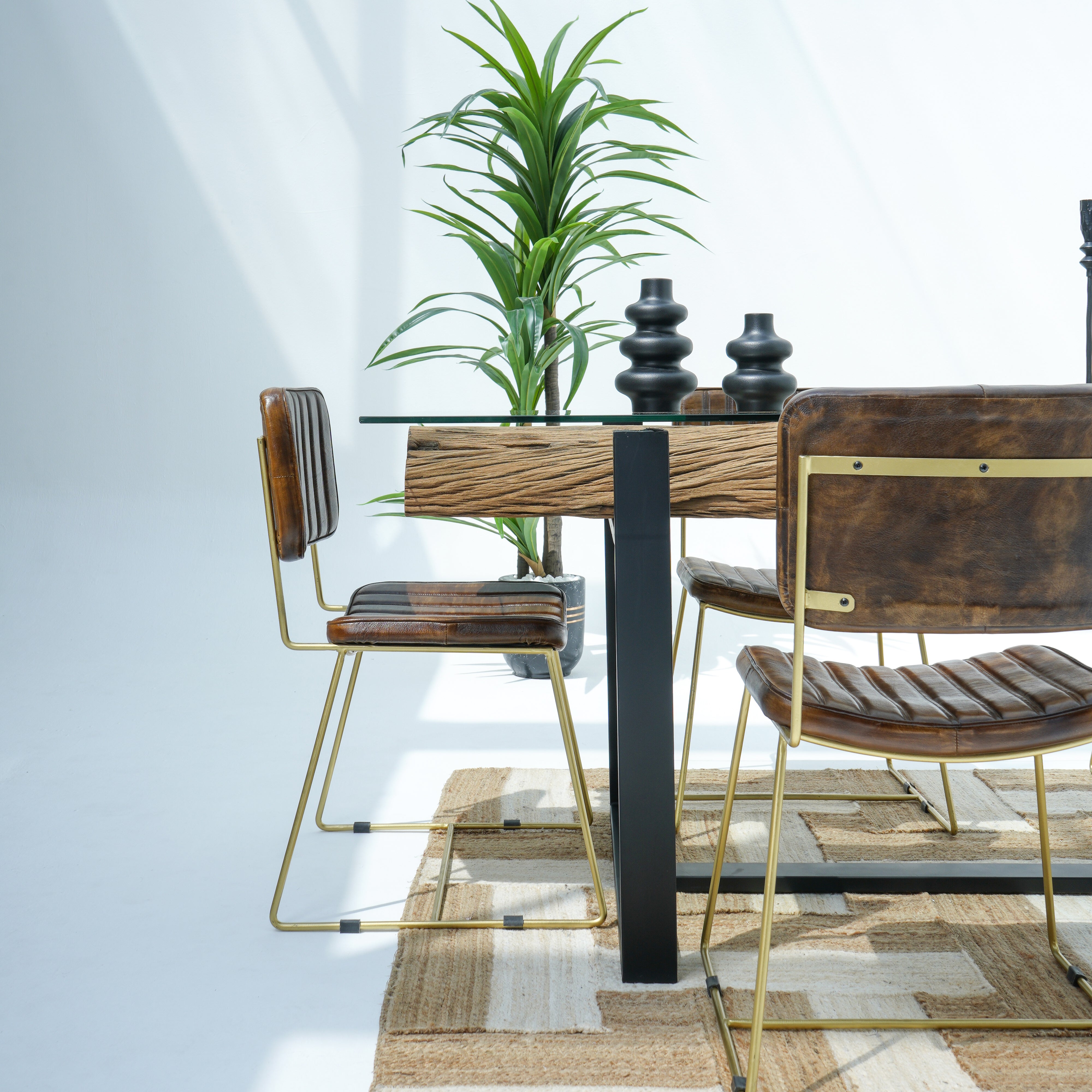 Indian Heritage Railway Log With Black Metal Leg Dining Table