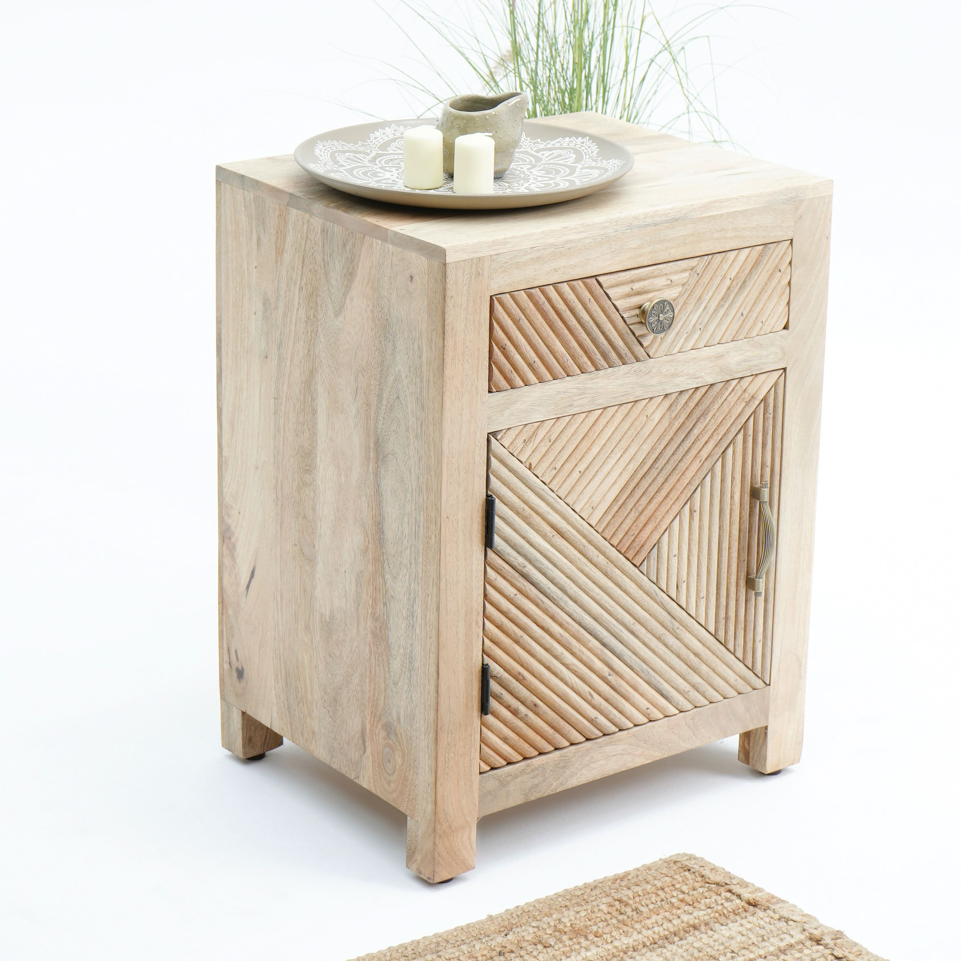 LUWIN WOODEN NIGHTSTAND TABLE - Art and craft furniture